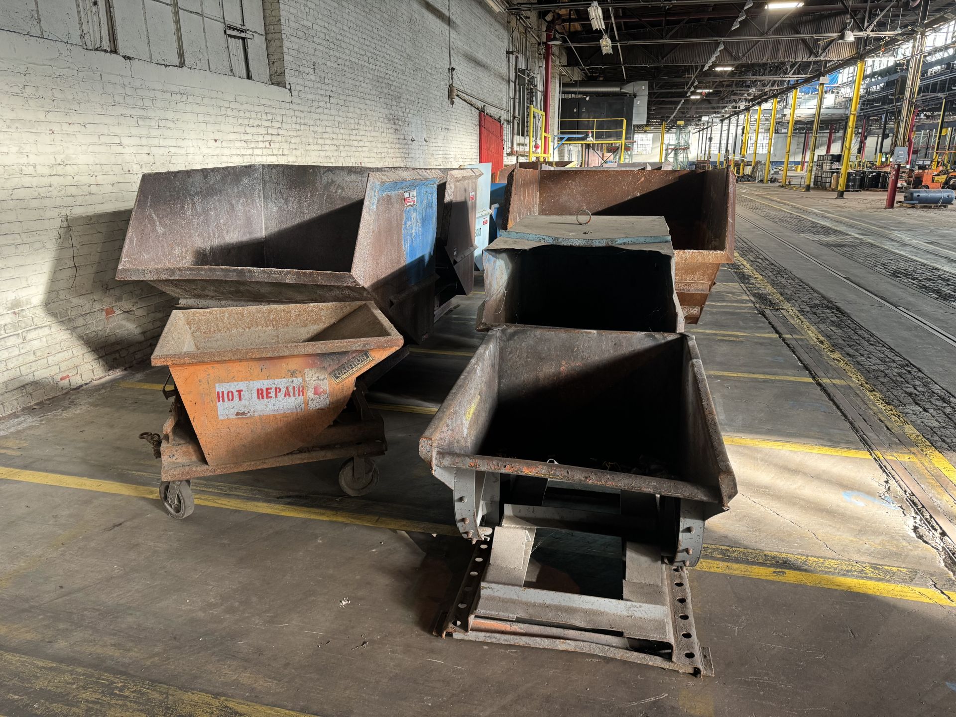 Various Dump Hoppers, Qty 16, Rigging/ Removal Fee - $850 - Image 2 of 5