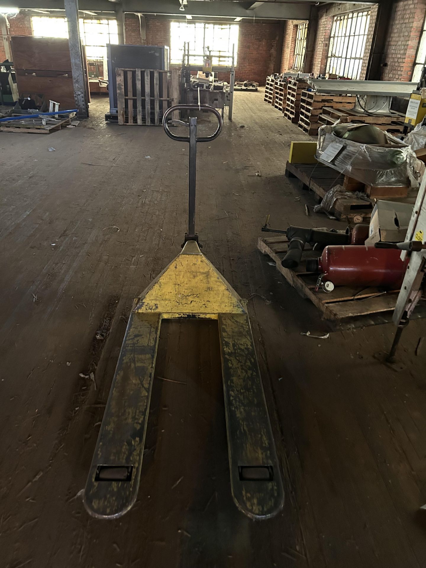 Pallet Jack, Rigging/ Removal Fee - $50 - Image 2 of 3