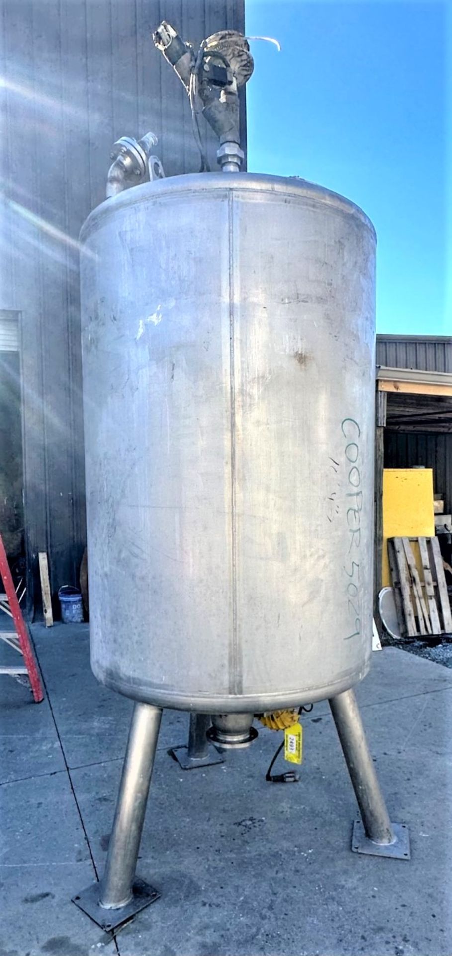 Lot Location: Greensboro NC 850 GALLON 60'' DIAMETER x 74'' HIGH STAINLESS TANK - Image 3 of 10