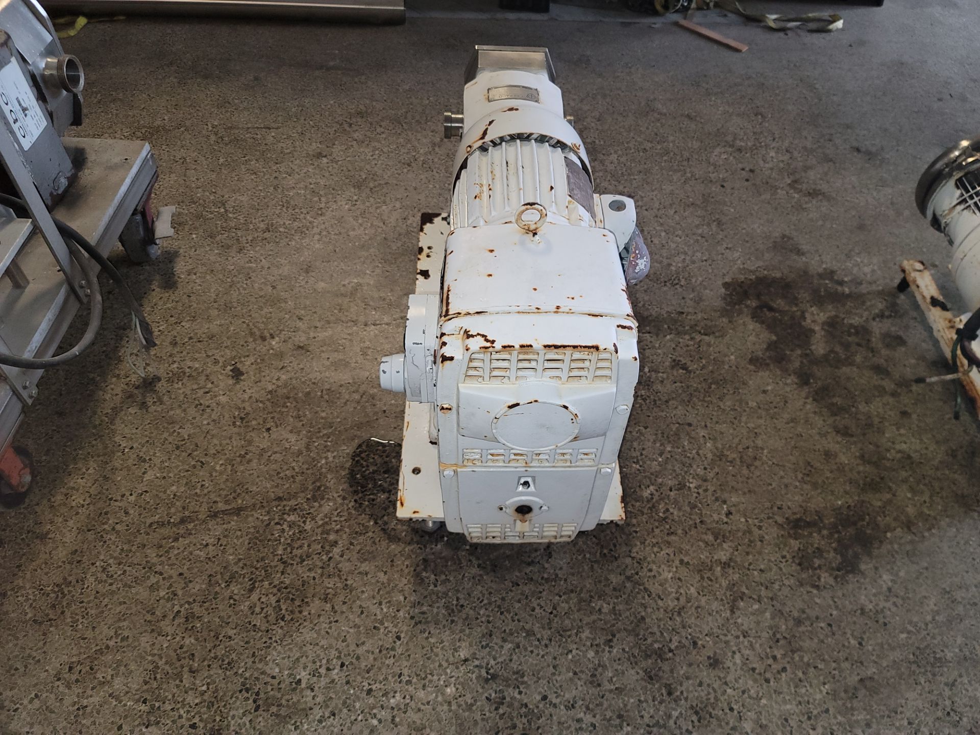 (Located in Belle Glade, FL) 3HP POSITIVE DISPLACEMENT PUMP, Loading/Rigging Fee: $25 - Image 4 of 5