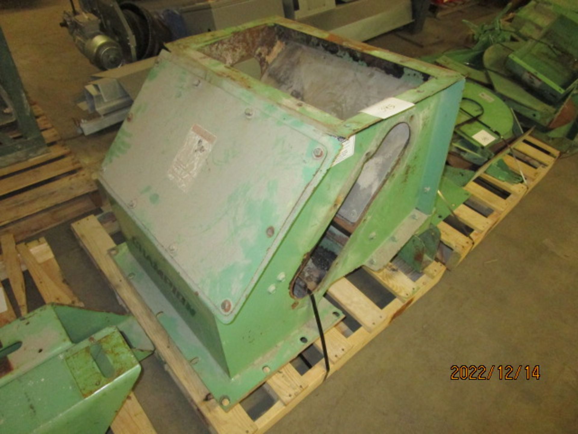 Lot Location: Greensboro NC 44'' X 24'' ROSKAMP CHAMPION HAMMERMILL MACHINE TYPE H-M, TYPE NUMBER 44 - Image 6 of 17