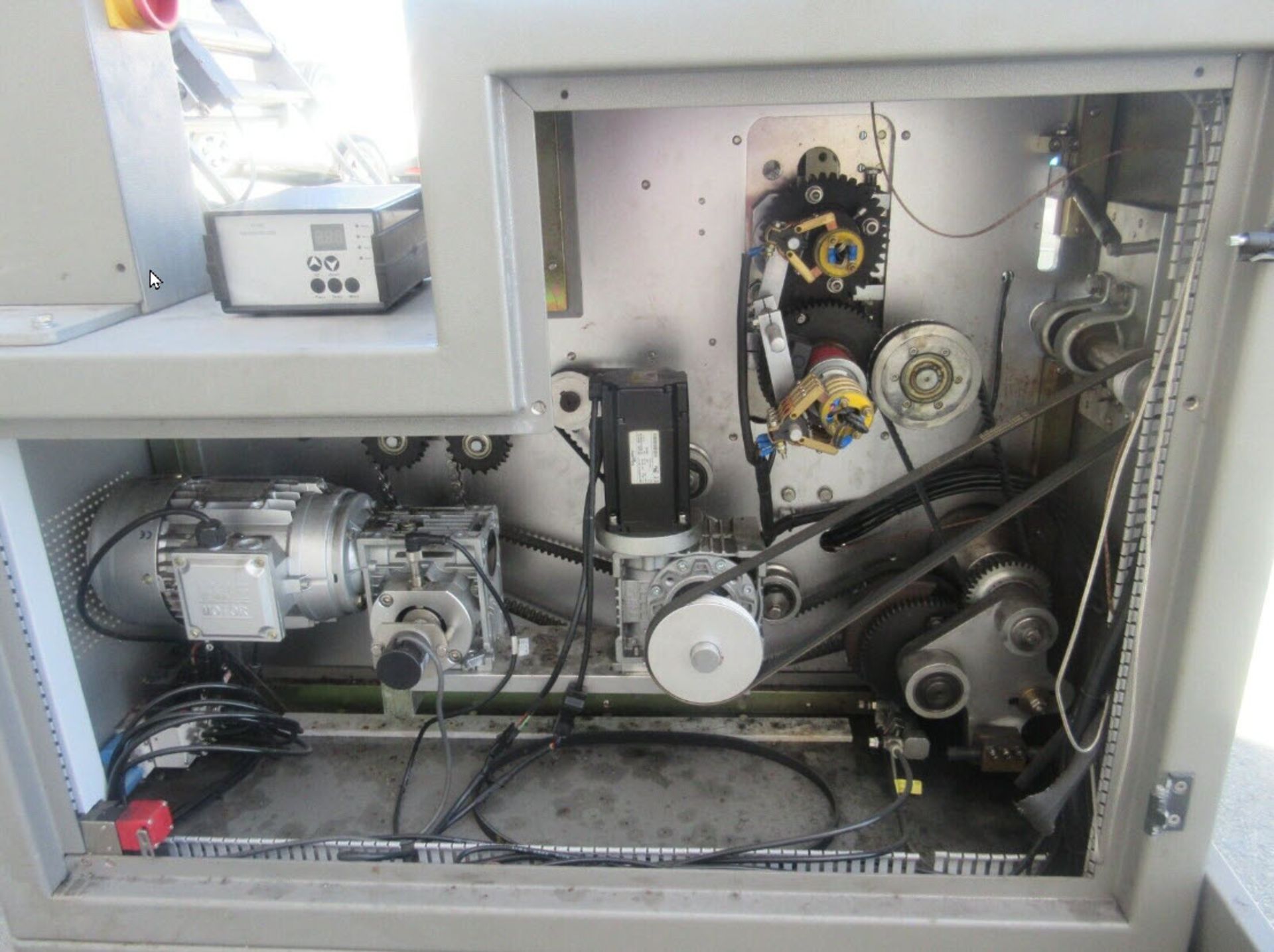 (Located in Hollister, CA) Alphapack AHP-40 Horizontal Flow Wrapper, Rigging Fee: $100 - Image 5 of 12