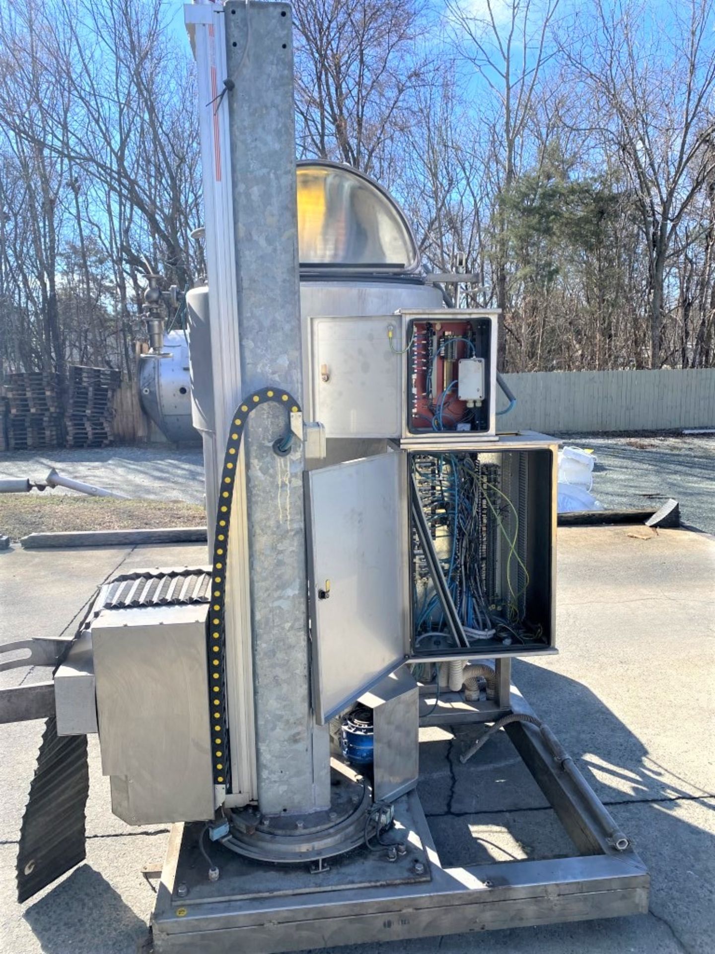 Lot Location: Greensboro NC SKID MOUNTED DUMP AND MIX TANK WITH PUMP ASSEMBLY - Image 9 of 20