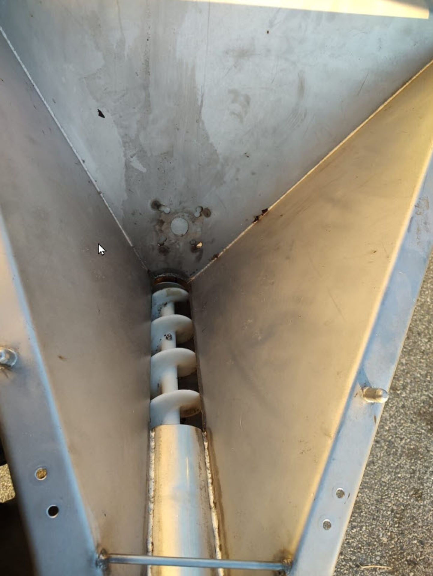 (Located in Hollister CA) Auger Feeder for Powder Filler, Rigging Fee: $100 - Image 5 of 8