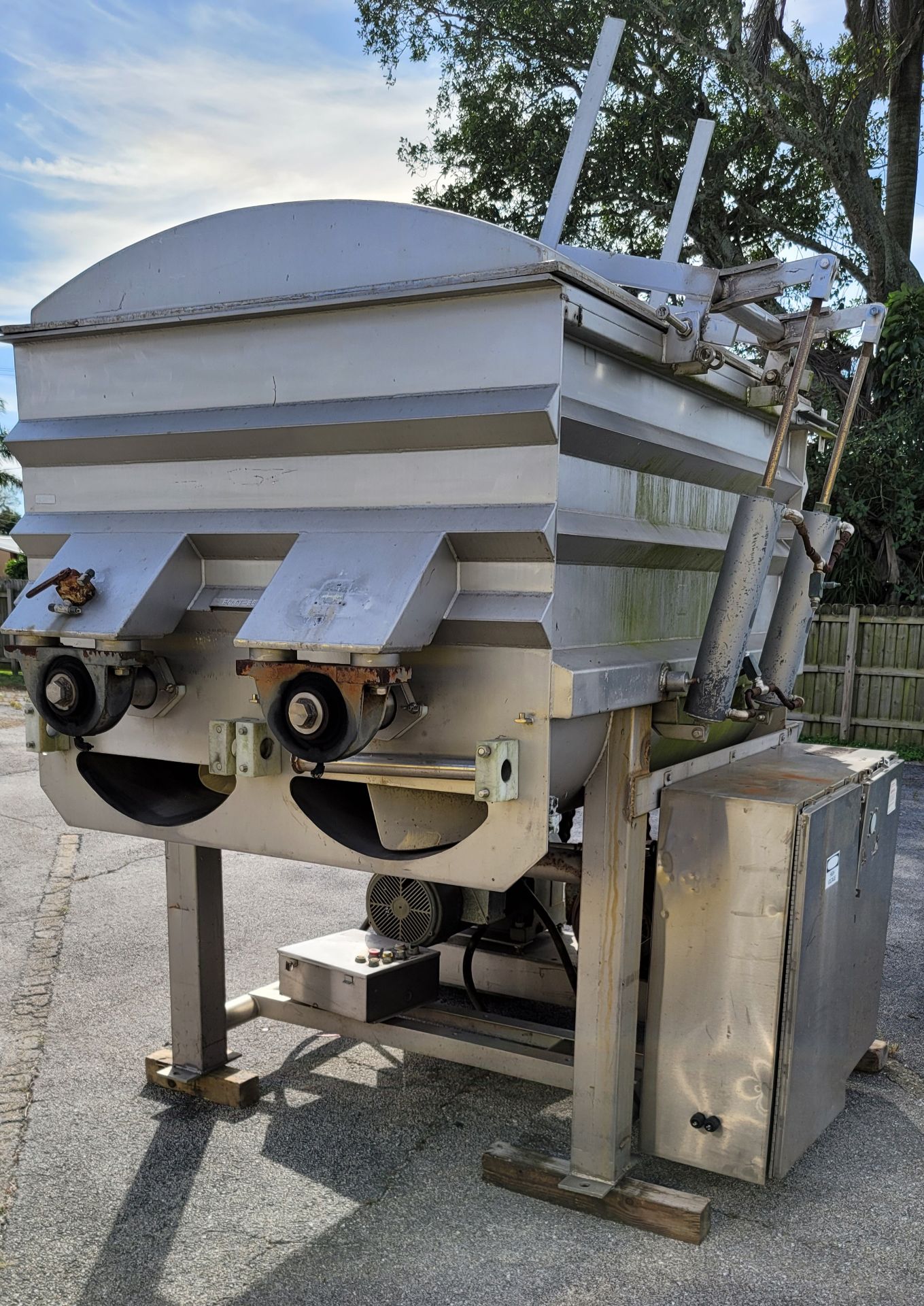 (Located in Belle Glade, FL) BOLDT PADDLE BLENDER, MODEL BB-28VP-030, SERIAL: 80171-A, Rigging