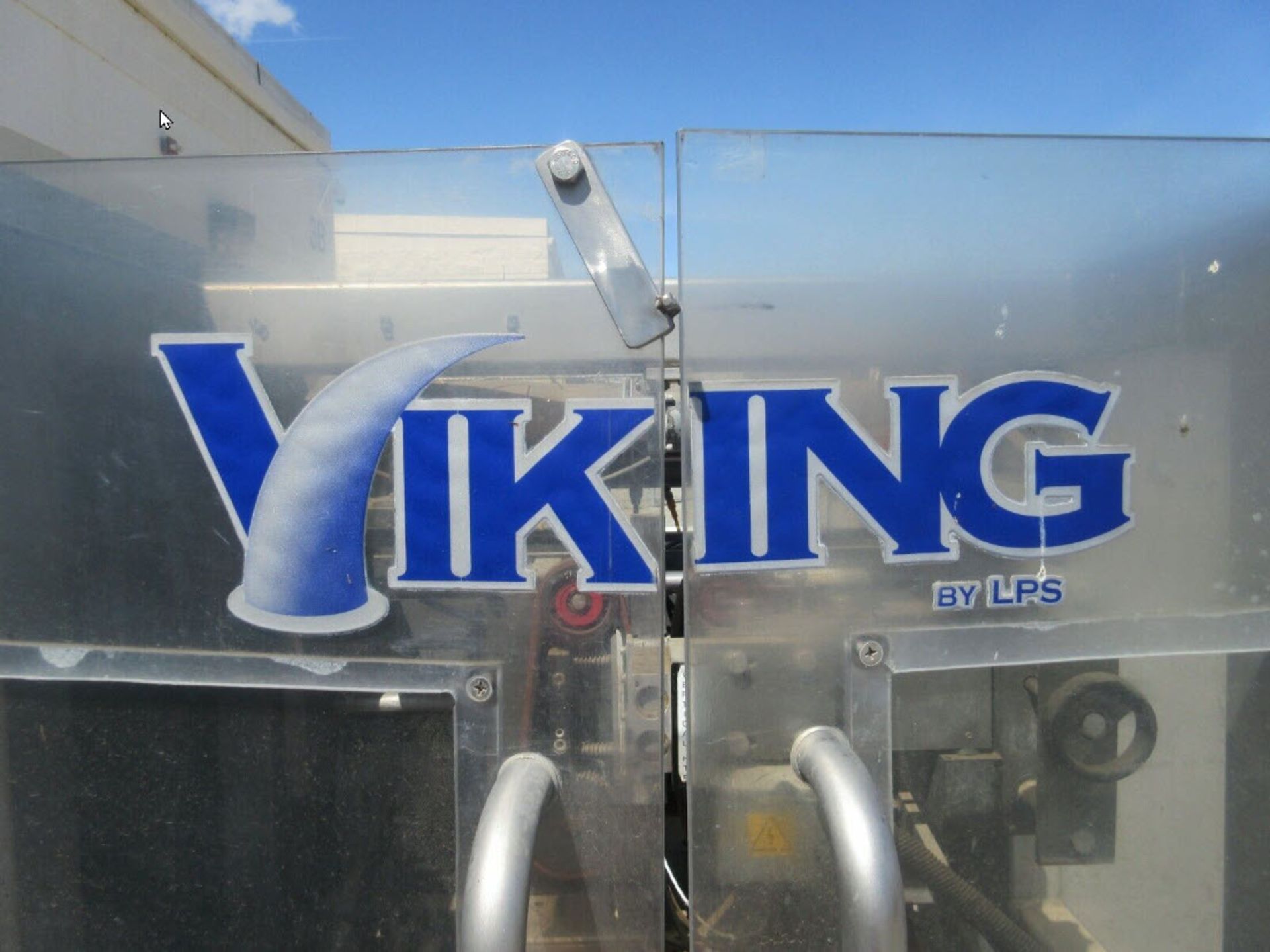(Located in Hollister, CA) Viking A330SDS Vertical Bagger, Rigging Fee: $100 - Image 2 of 11