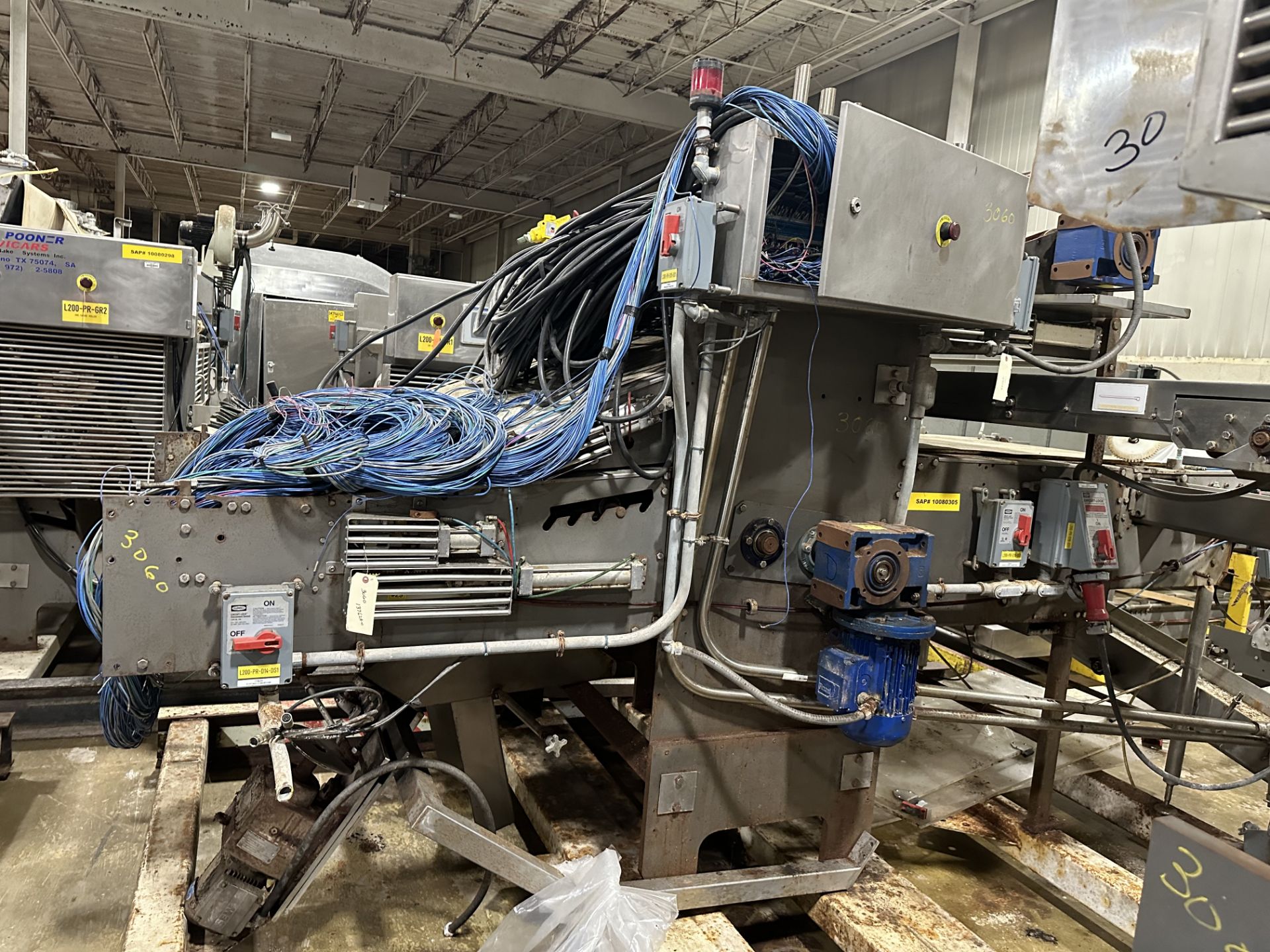 (Located In Springfield, MI) Layering/Lapping Conveyor Unit with Scrap Return and Cutter - Image 6 of 6