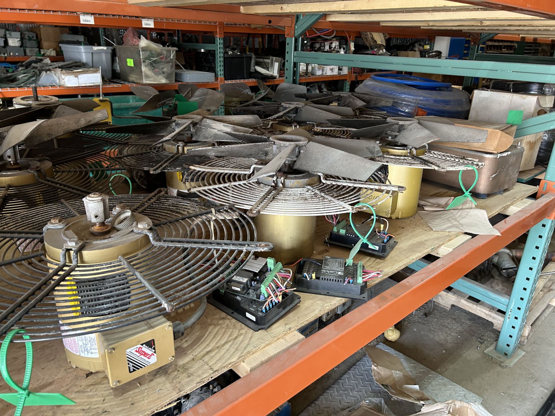 Lot Location: Hartley IA - Pallets of Baldor reliance super 3 fan motors - Image 2 of 5