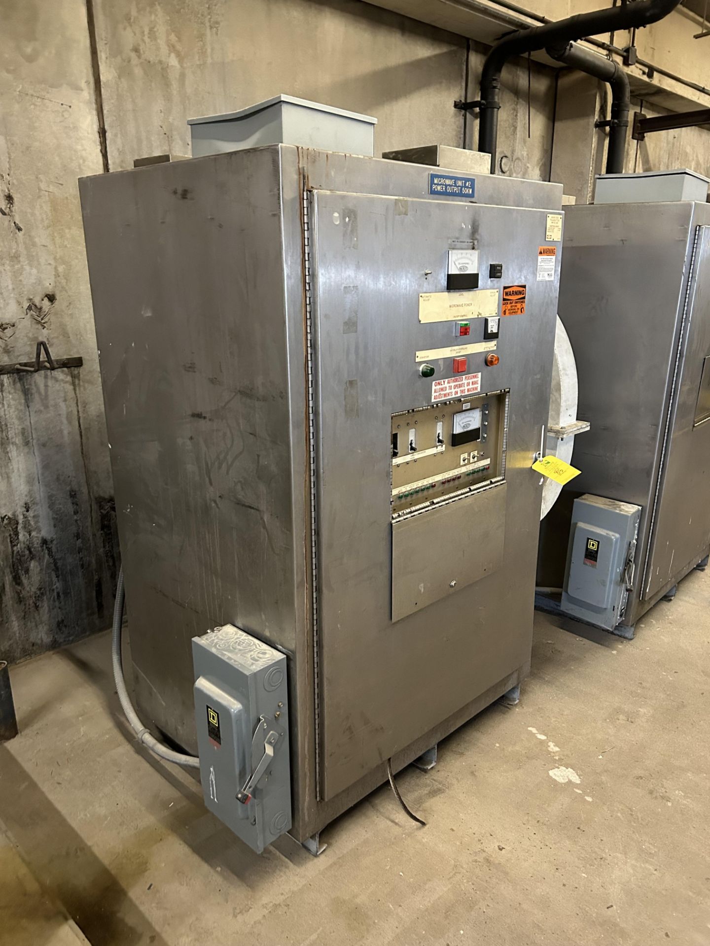 Lot Location: Hartley IA - Raytheon Amana Radarline Microwave, Model #QMP-1679. Includes Qty. 4 Rayt - Image 10 of 21