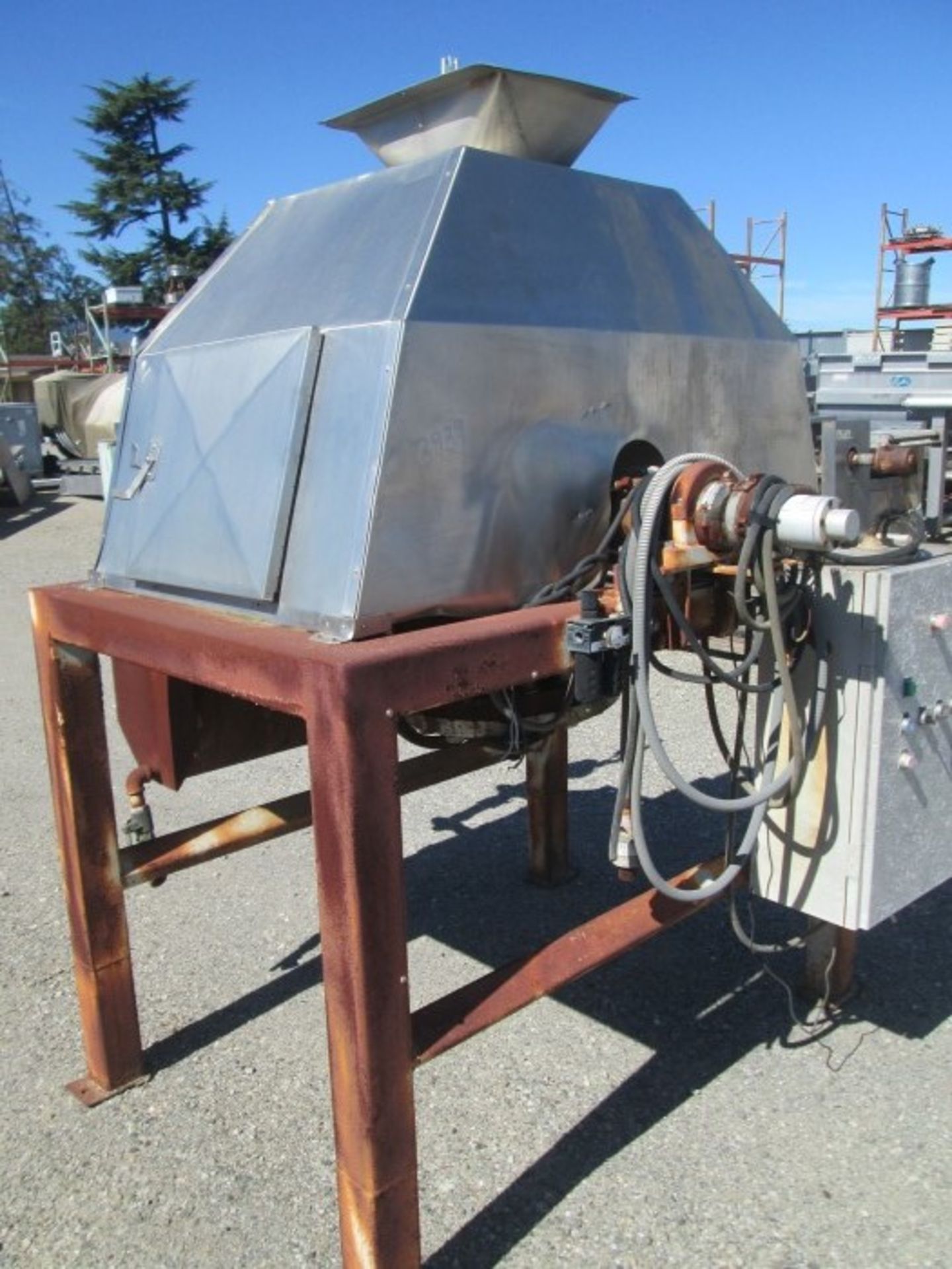 (Located in Morgan Hill, CA) K and K Pressure Peeler, Model 100 Liter, Telemecanique TSX-17 Controls - Image 2 of 7