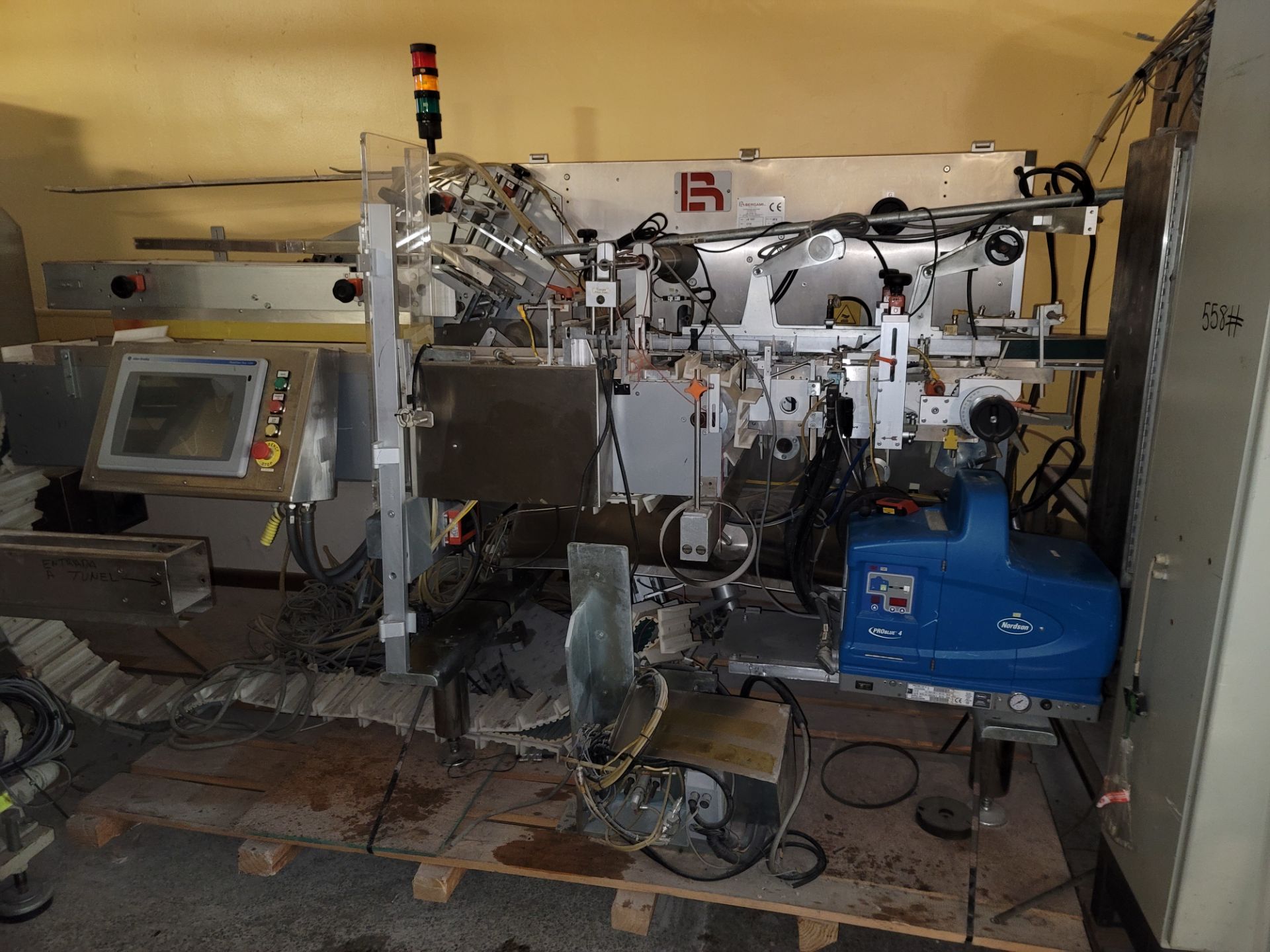 (Located in Belle Glade, FL) BERGAMI HORIZONTAL CARTONER, MODEL AS150, Loading/rigging fee: $750