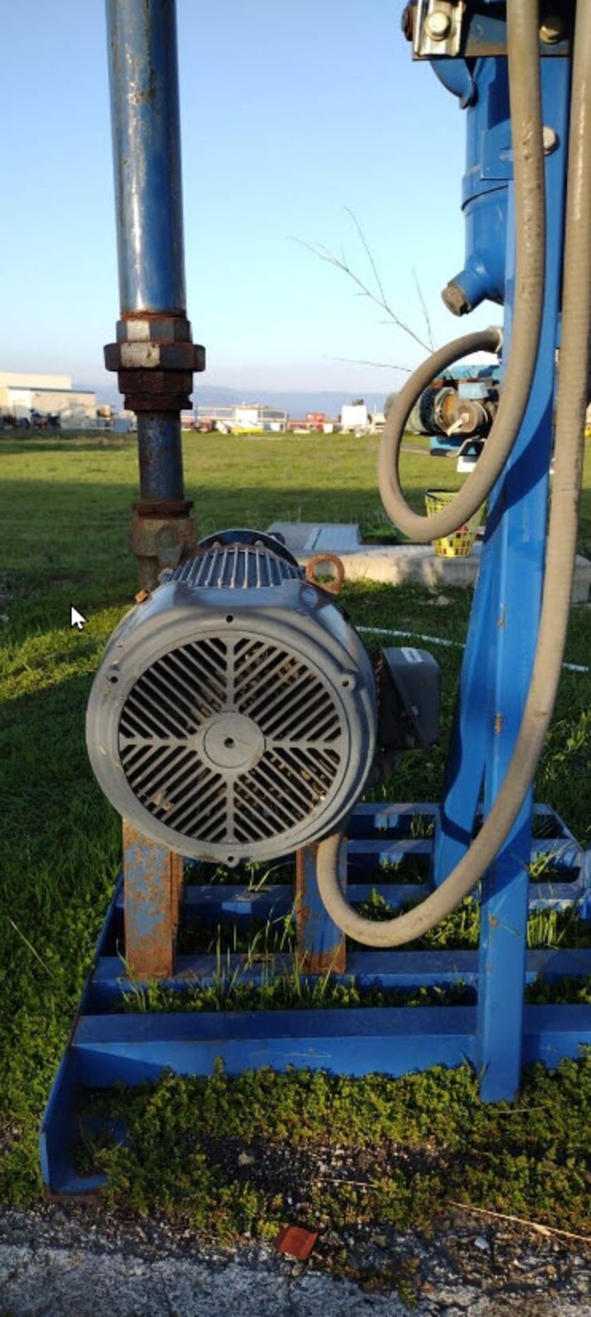(Located in Hollister CA) Griswold Water Filtration System, Rigging Fee: $100 - Image 15 of 15