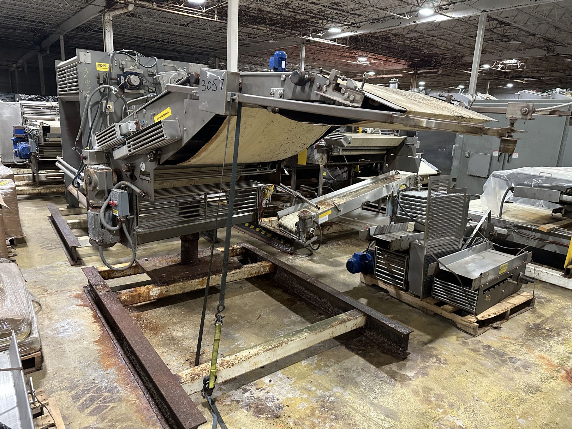 (Located In Springfield, MI) Lapping/Swivel Conveyor For Spooner Line - Image 3 of 5