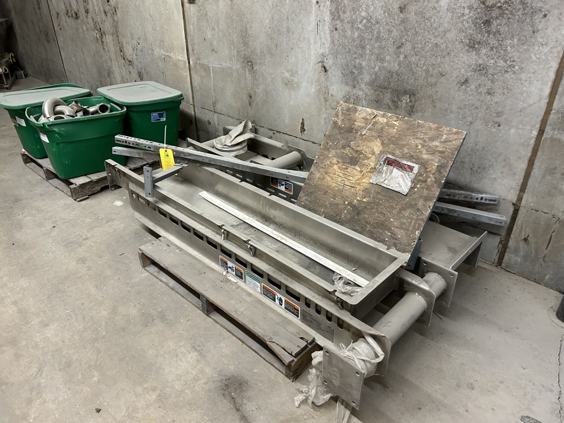 Lot Location: Hartley IA - FMC Link-Belt Vibrating Conveyor, Approx. 50ft. L