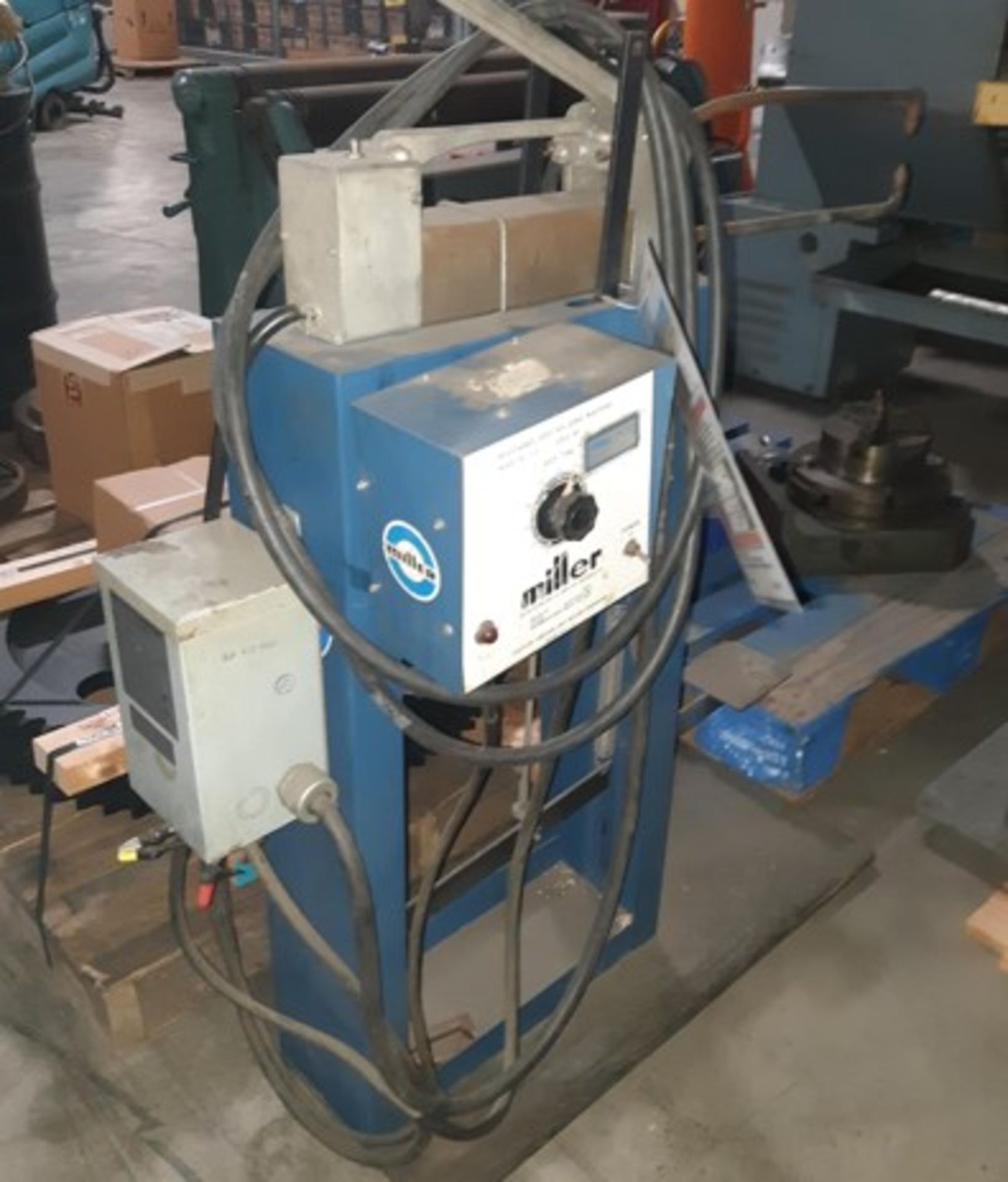 (Located in Springfield, MI) Miller WT-2530 Spot Welder