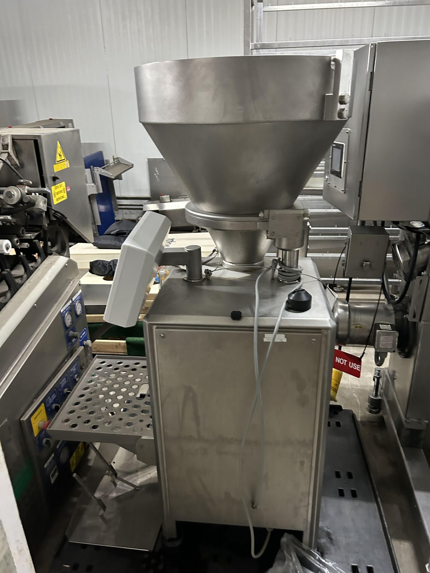 Lot Location: St. Louis MO - Vemag Robot 500 Extruder/Stuffer, DOM 2016, S/N #1285033 - Bild 7 aus 10