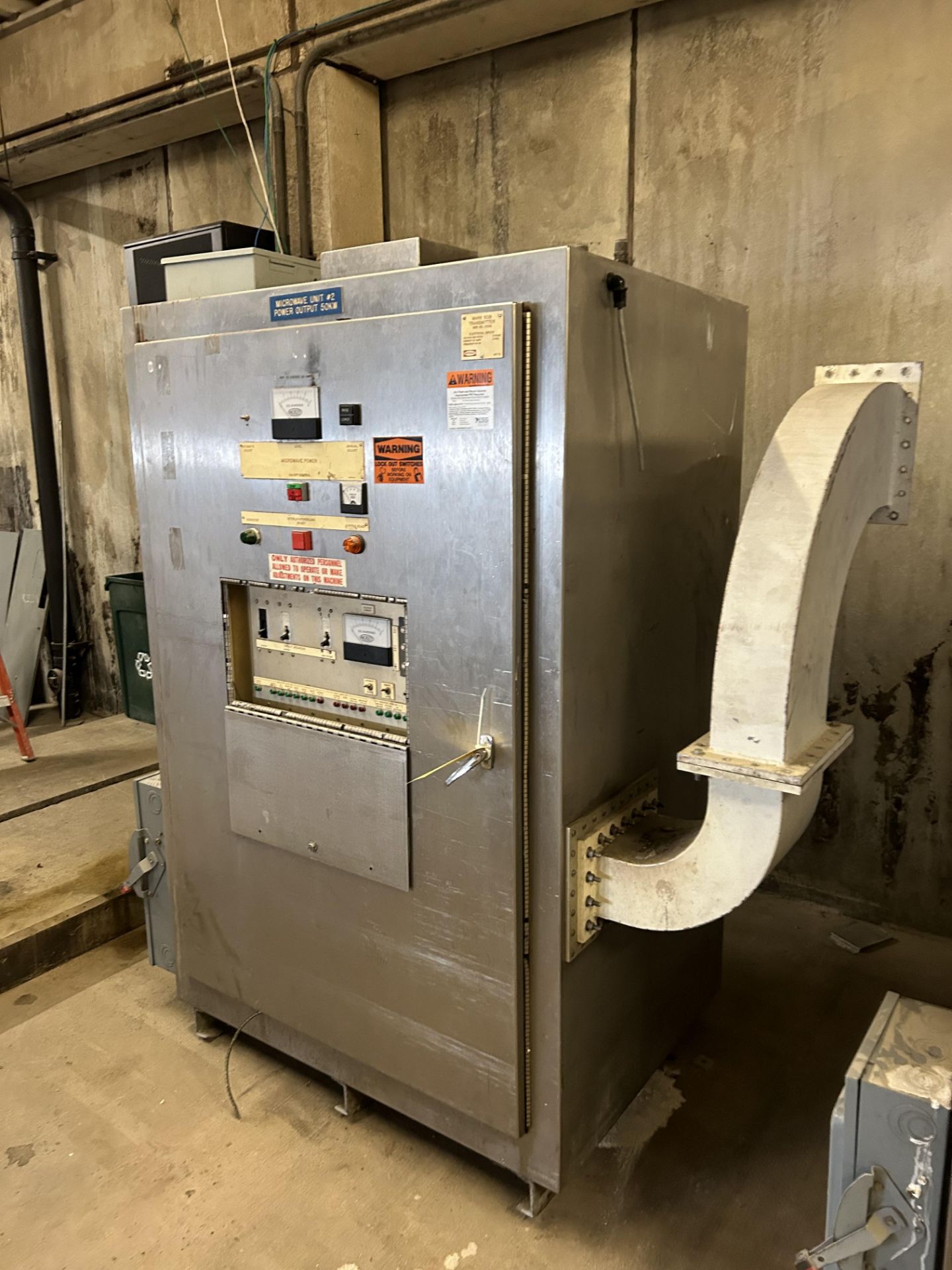 Lot Location: Hartley IA - Raytheon Amana Radarline Microwave, Model #QMP-1679. Includes Qty. 4 Rayt - Image 8 of 21