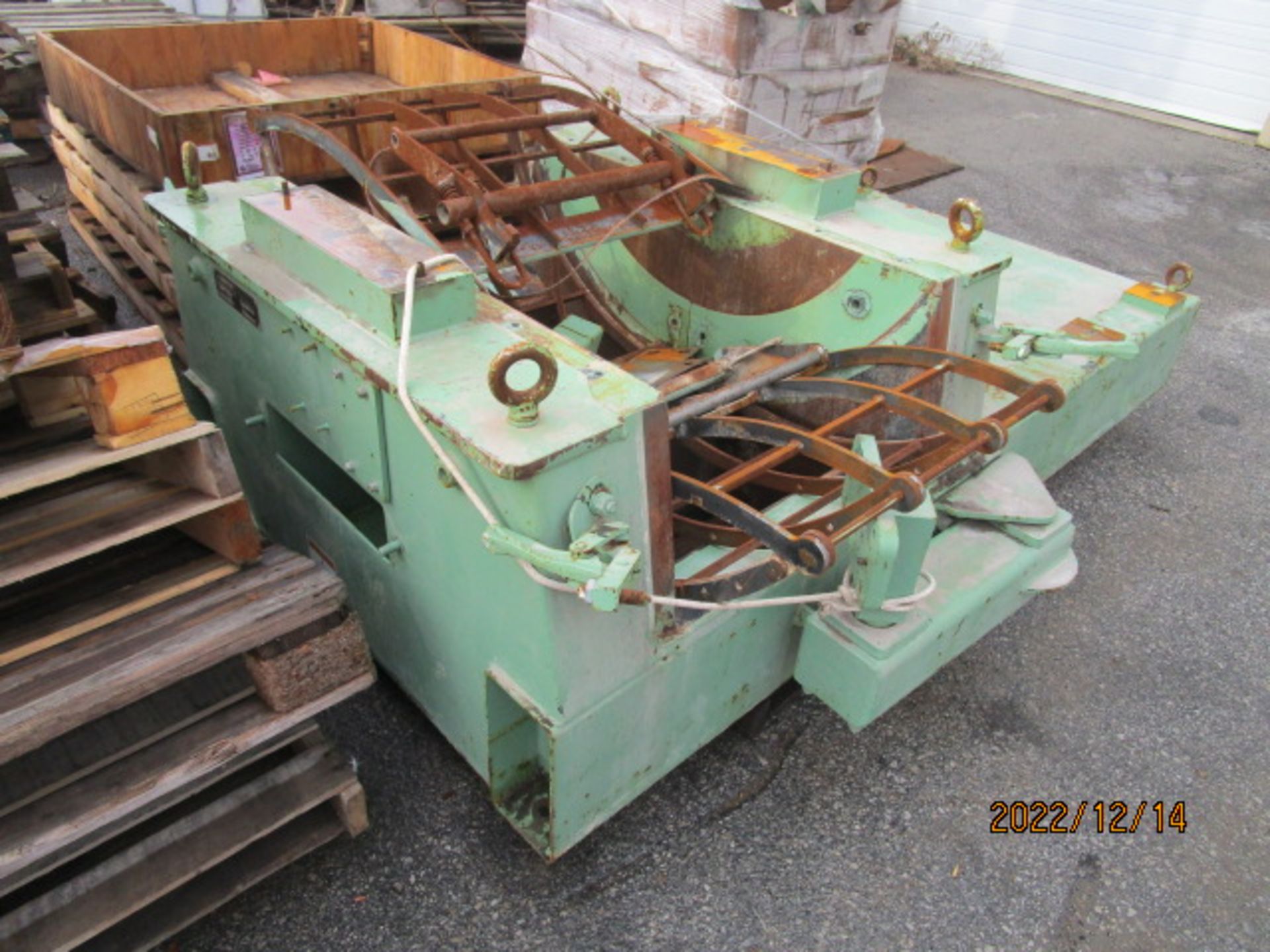 Lot Location: Greensboro NC 44'' X 24'' ROSKAMP CHAMPION HAMMERMILL MACHINE TYPE H-M, TYPE NUMBER 44 - Image 17 of 17