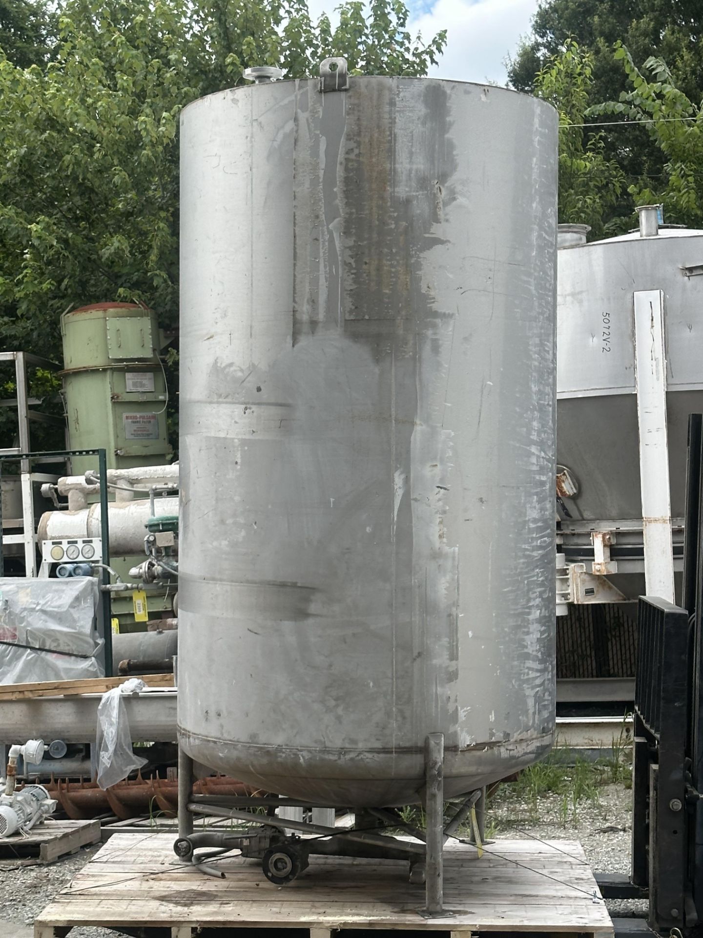 Lot Location: Greensboro NC 1180 GALLON STAINLESS TANK - Image 3 of 6