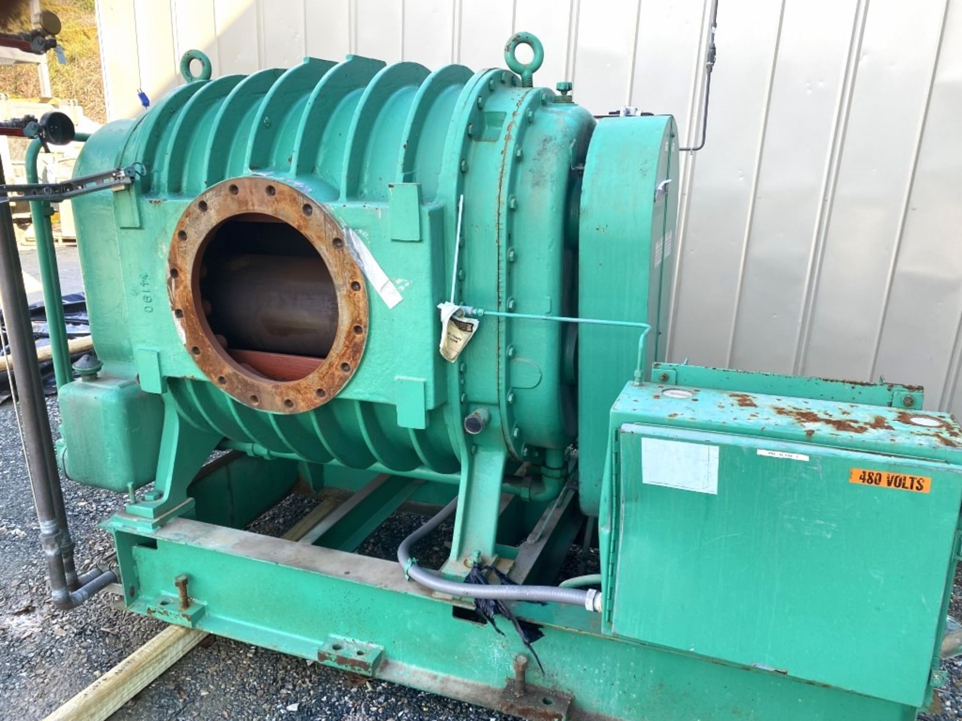 Lot Location: Greensboro NC 50 HP ROOTS ROTARY LOBE VACUUM BLOWER MODEL 1639 RGS-HVB HIGH VACUUM BOO - Image 2 of 14