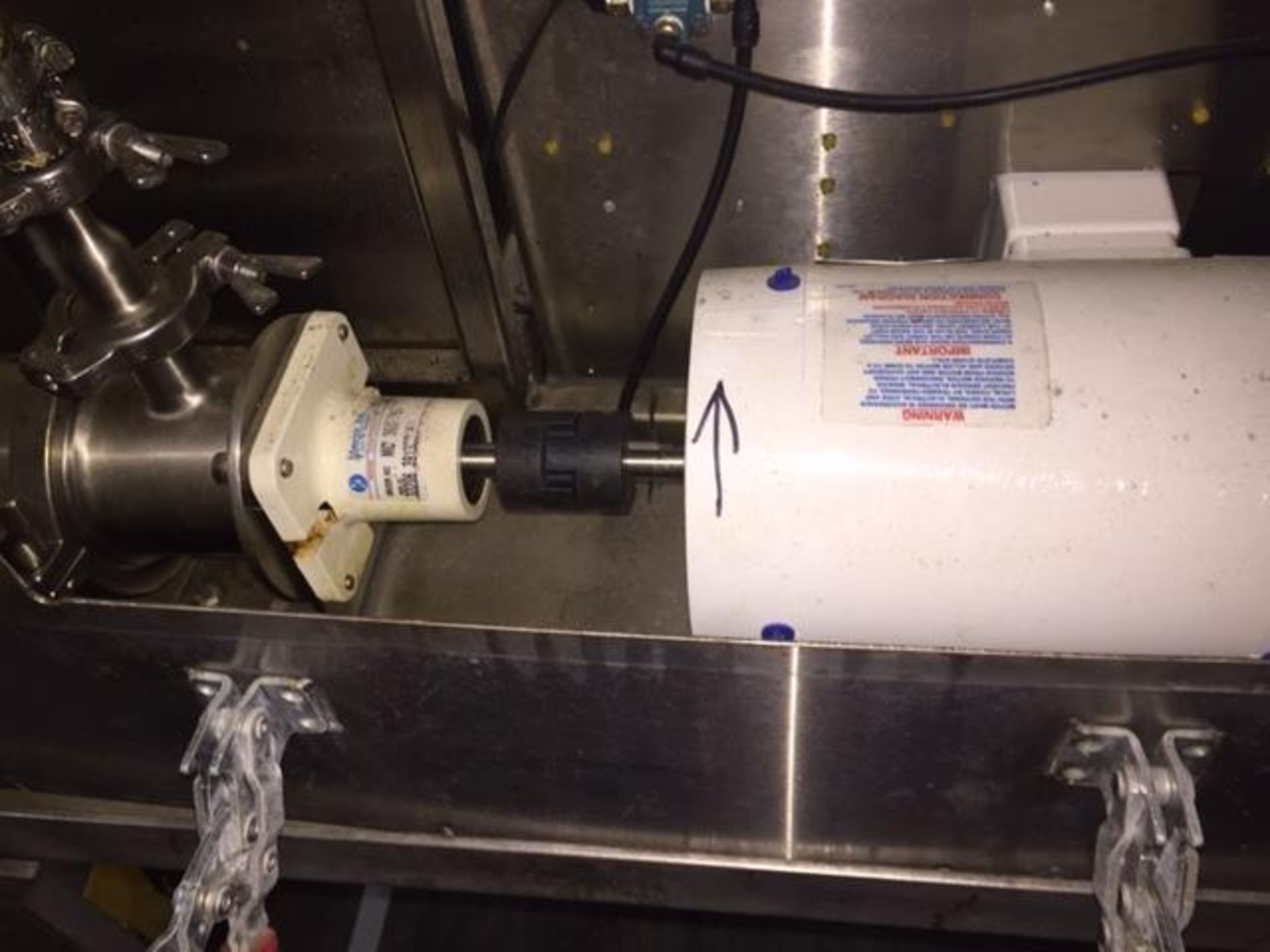 Lot Location: Greensboro NC ONE GALLON BOTTLE OR PAIL WEIGH FILLER - Image 14 of 15