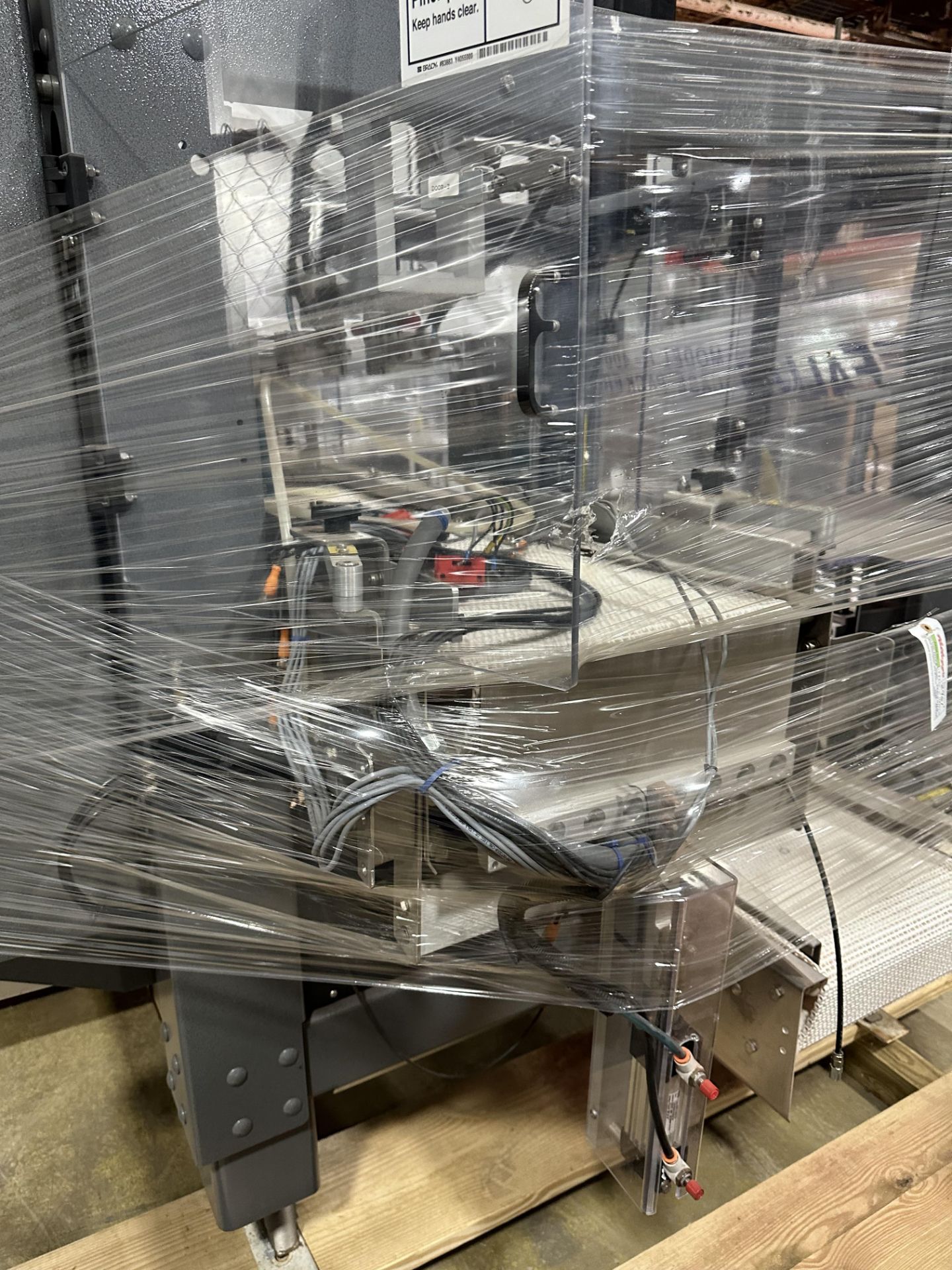 (Located In Springfield, MI) Fallas Automation Robotic Case Packer Model R400 - Image 7 of 9