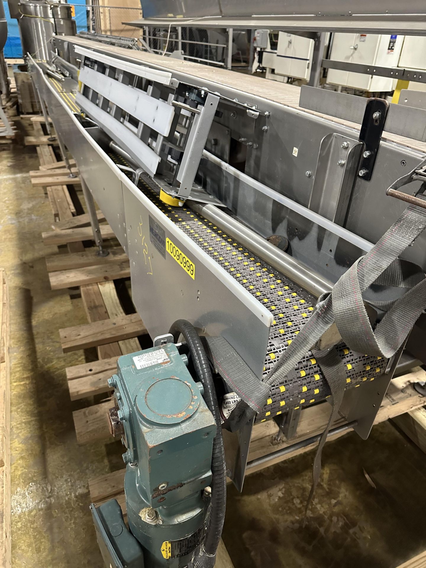 (Located In Springfield, MI) Lot of Table Top Case Conveyor - Image 4 of 7