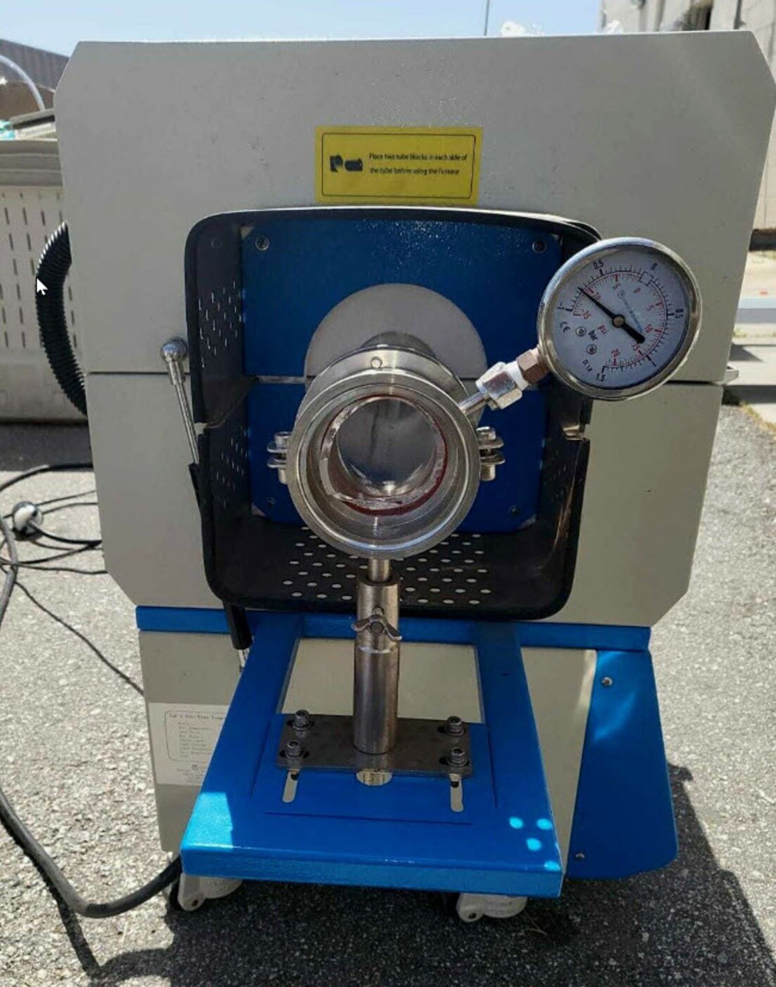 (Located in Hollister, CA) Across International STF1200 Tube Furnace, Rigging Fee: $100 - Image 8 of 10