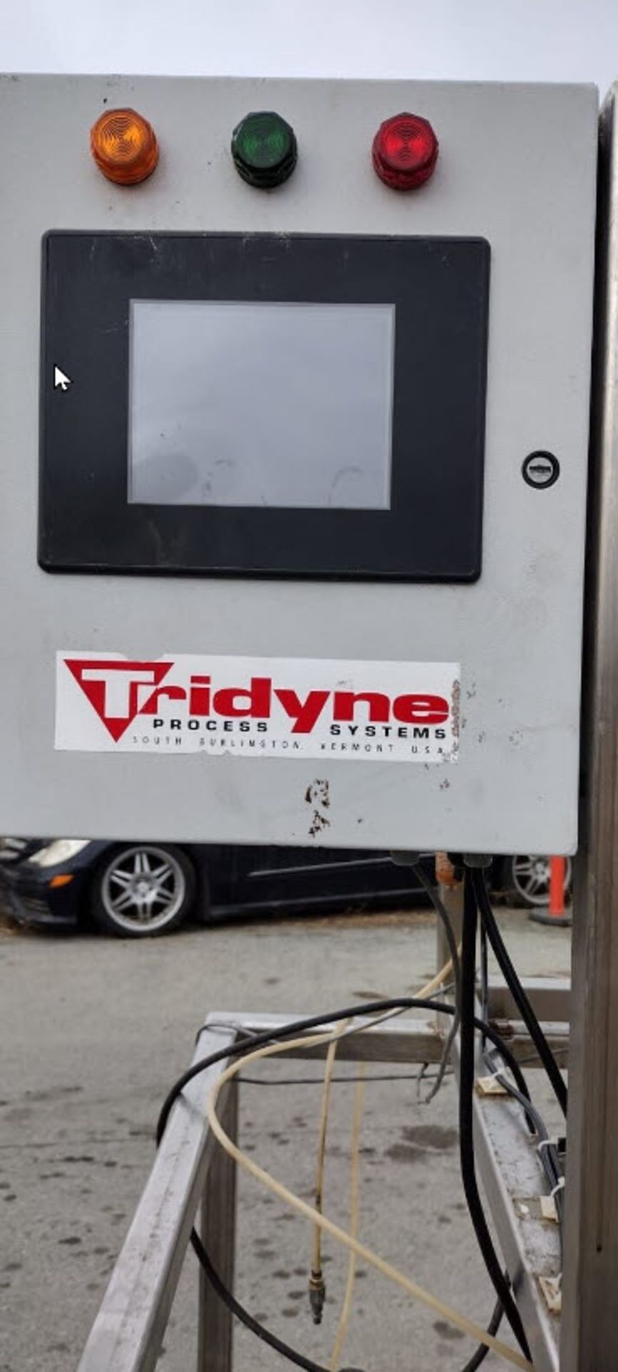 (Located in Hollister, CA) Tridyne Vibratory Feeder System Model F-100 Style, Rigging Fee: $100 - Image 3 of 6