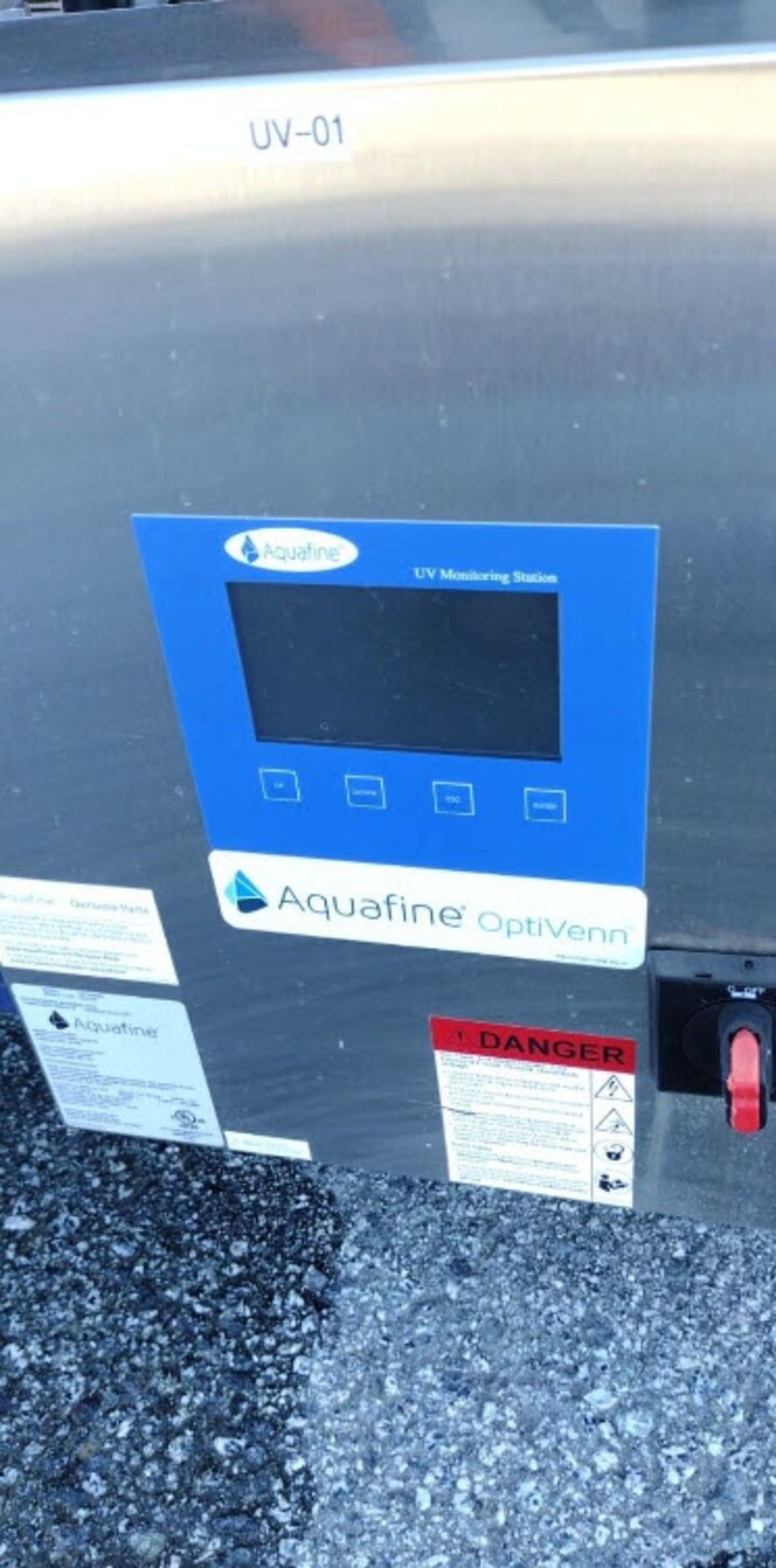 (Located in Hollister, CA) Aquafine Optivenn Type 02CDM Ultraviolet Disinfection Unit - Bild 9 aus 15