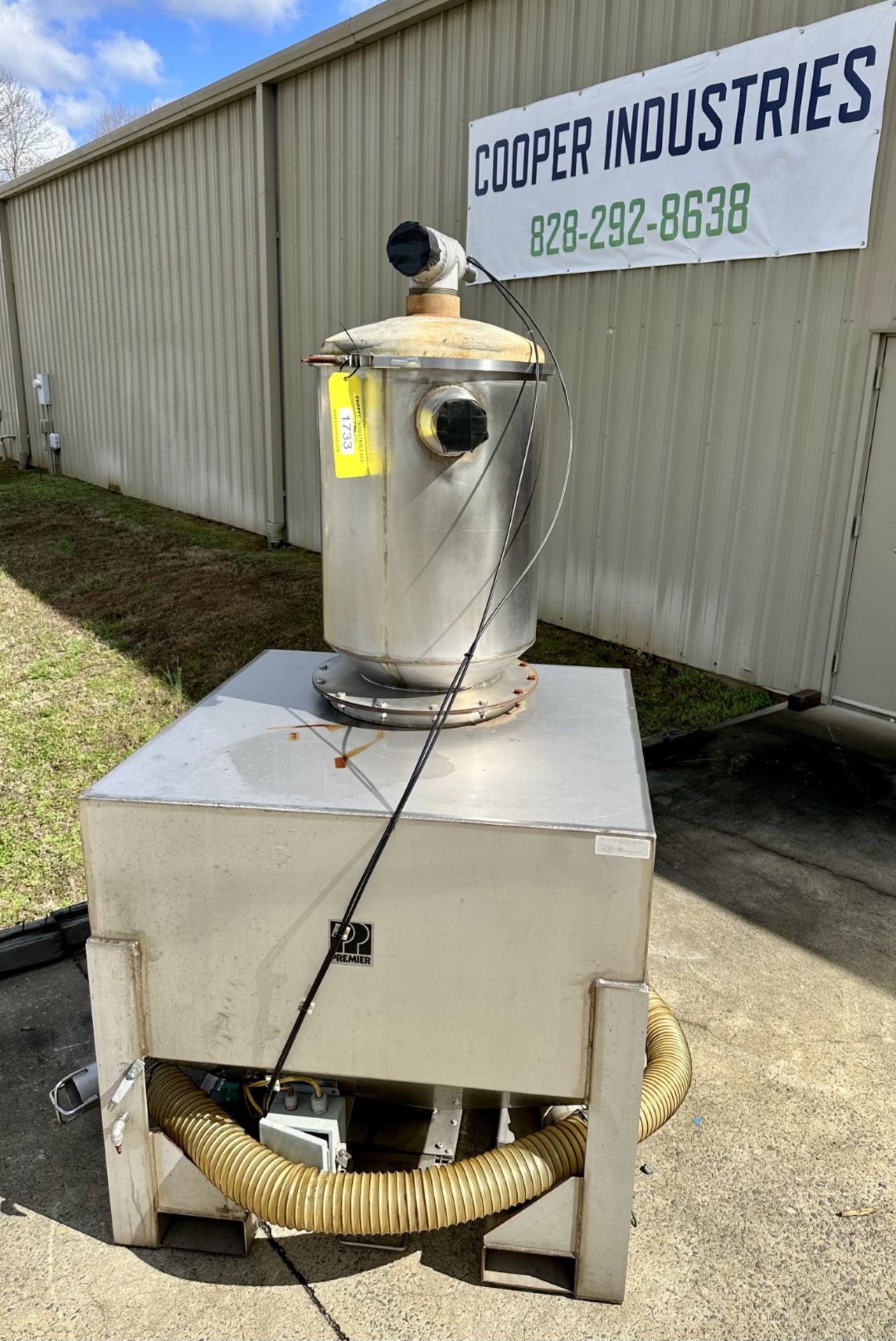 Lot Location: Greensboro NC 50 CUBIC FOOT PREMIER STAINLESS STEEL PORTABLE TOTES WITH VACUUM HOPPER