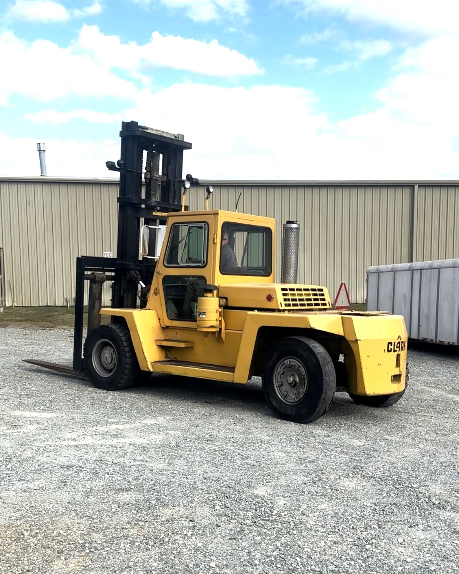 Lot Location: Greensboro NC 20,000 LB CAPACITY CLARK MODEL CHY205S DIESEL PNEUMATIC TIRE FORKLIFT; S