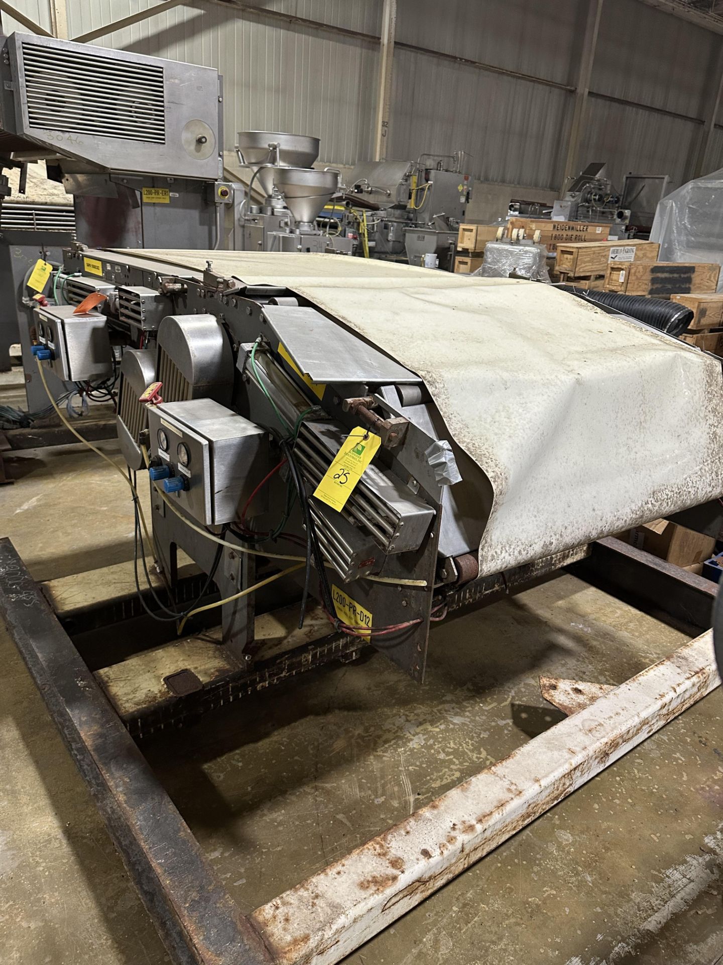 (Located In Springfield, MI) Relaxation Conveyor for Spooner Vickers Line