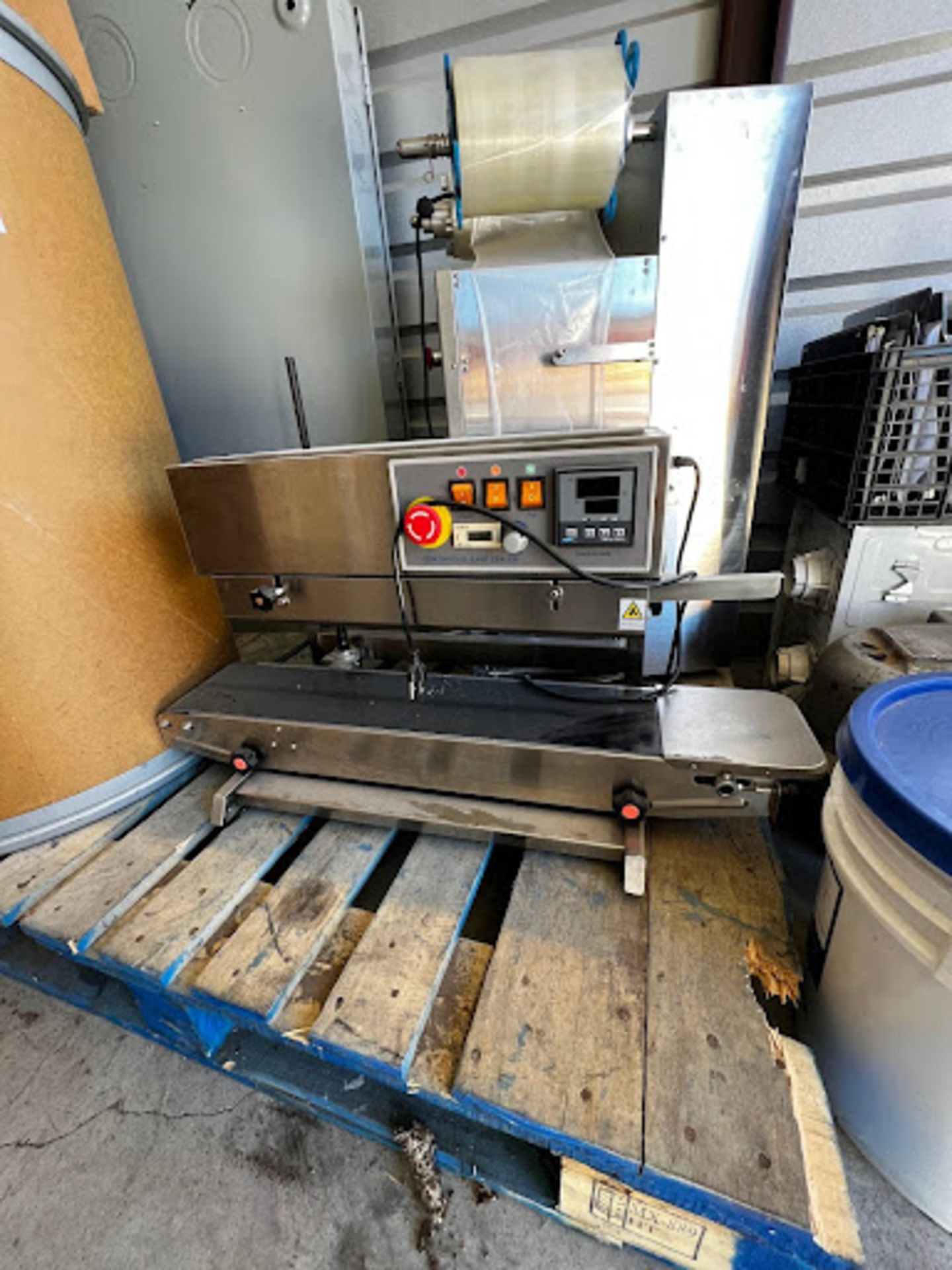 (Located in Georgetown, TX) Clevland Continuous Band Sealer, Model# CE3000HVE, Serial# - Image 2 of 3