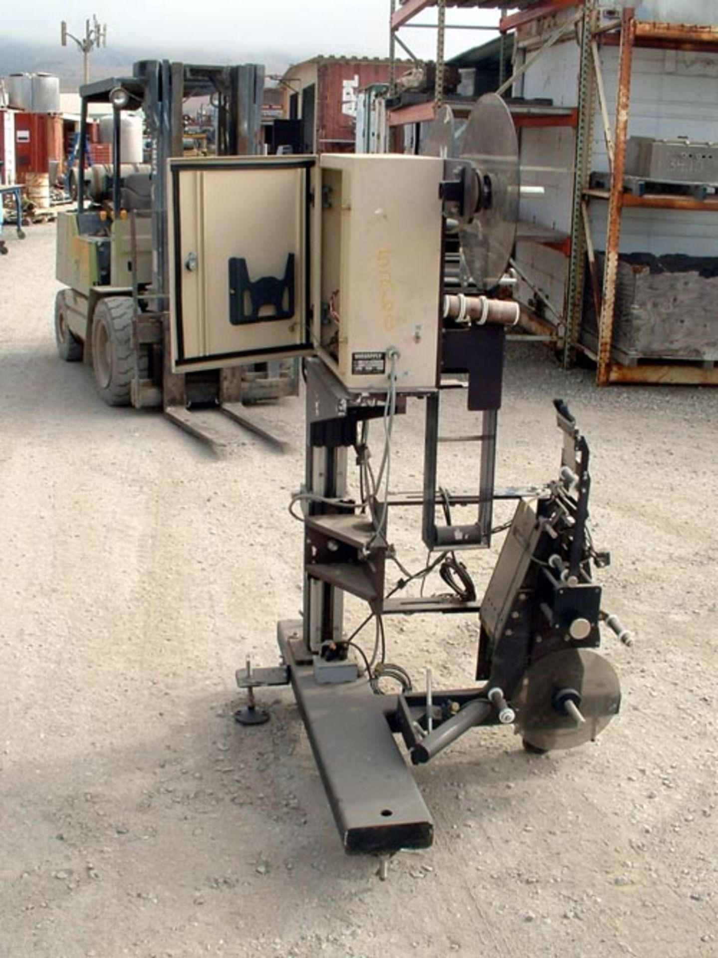 (Located in Morgan Hill, CA) Versapply Labeler, Model 9100-DUR1-4, SN 96247-2, Pressure Sensitive