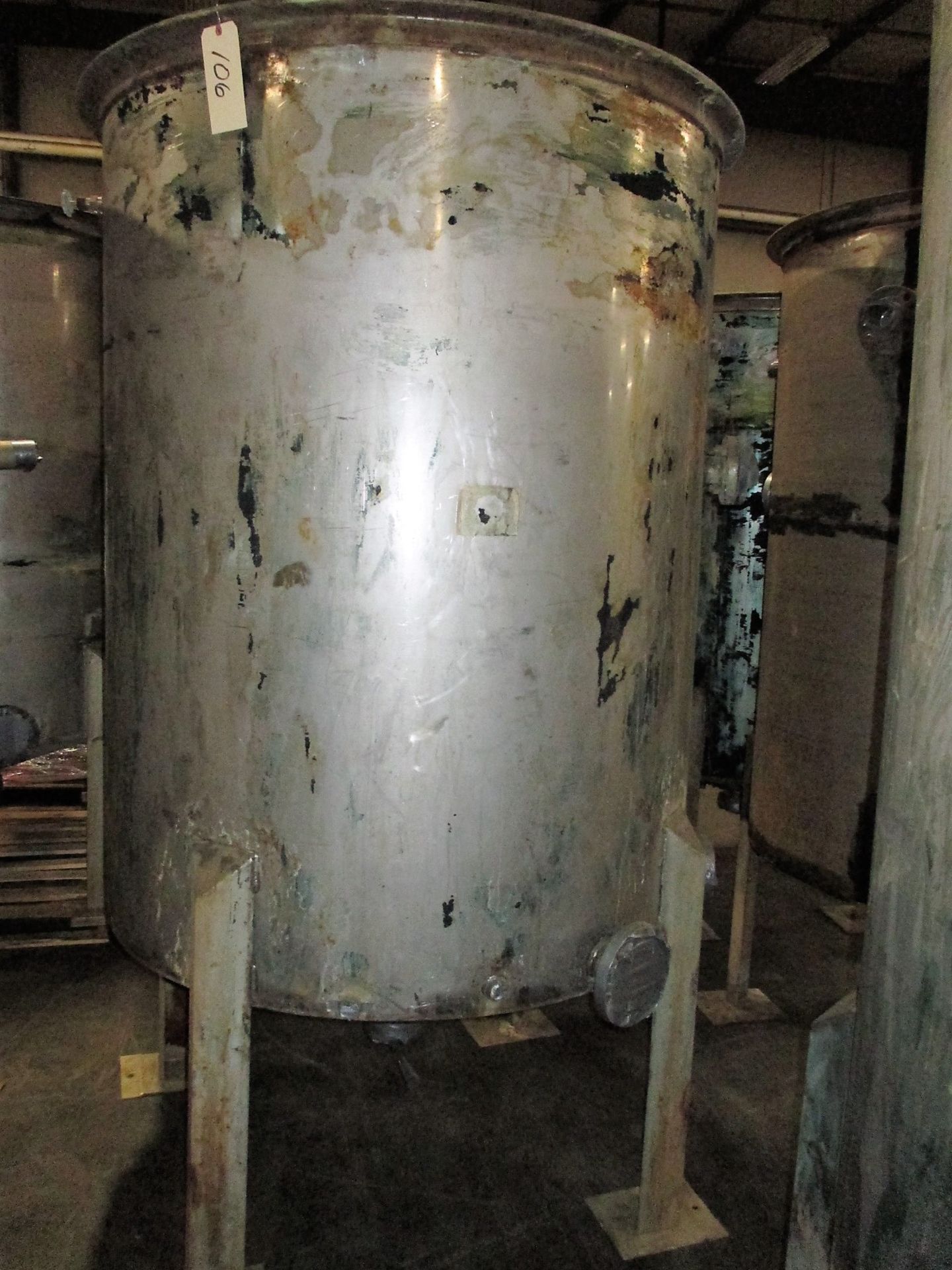 Lot Location: Greensboro NC Used 585 Gallon Stainless Steel Tank, Open Top with Pipe Coils - Image 12 of 12
