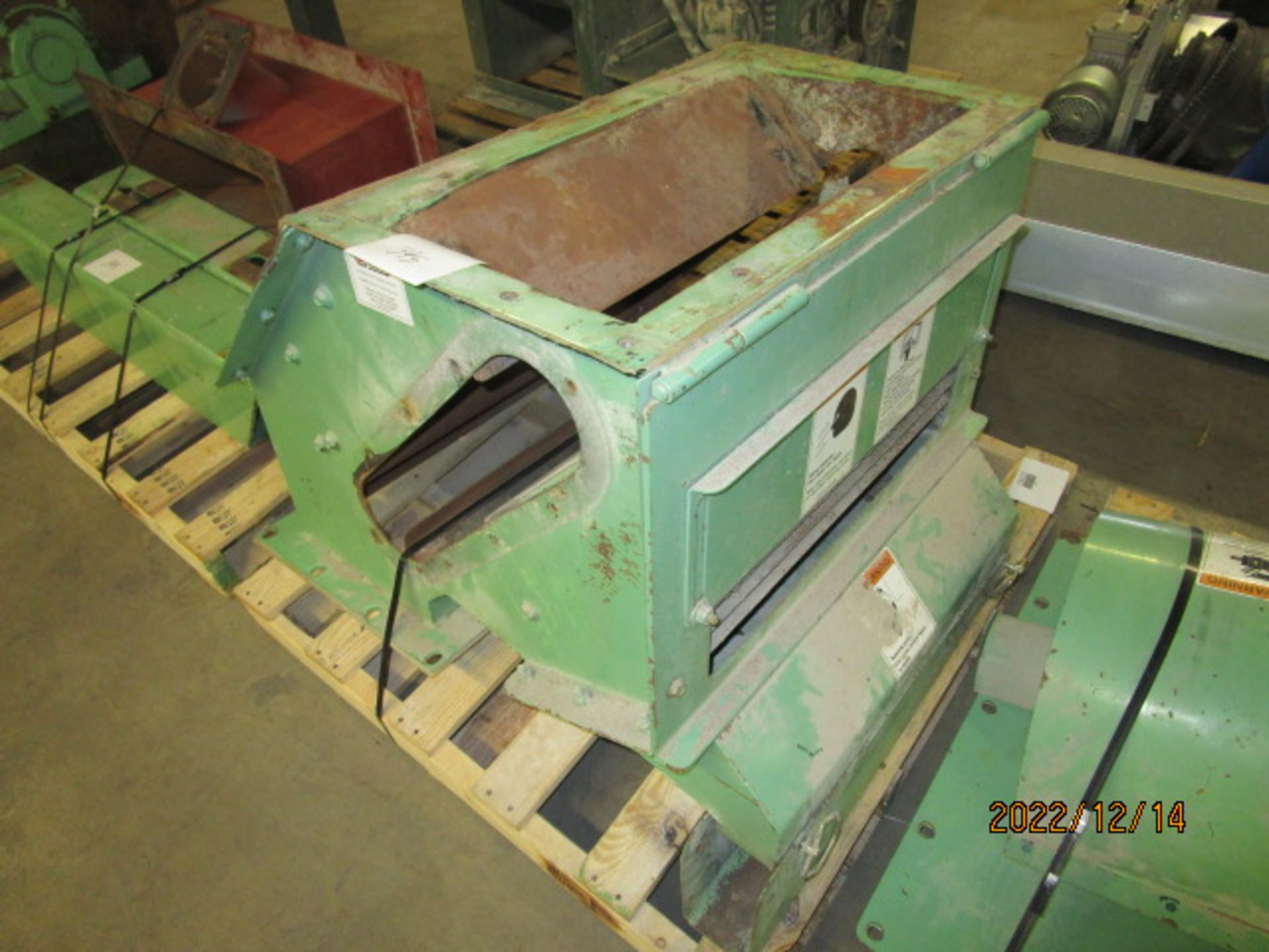 Lot Location: Greensboro NC 44'' X 24'' ROSKAMP CHAMPION HAMMERMILL MACHINE TYPE H-M, TYPE NUMBER 44 - Image 7 of 17