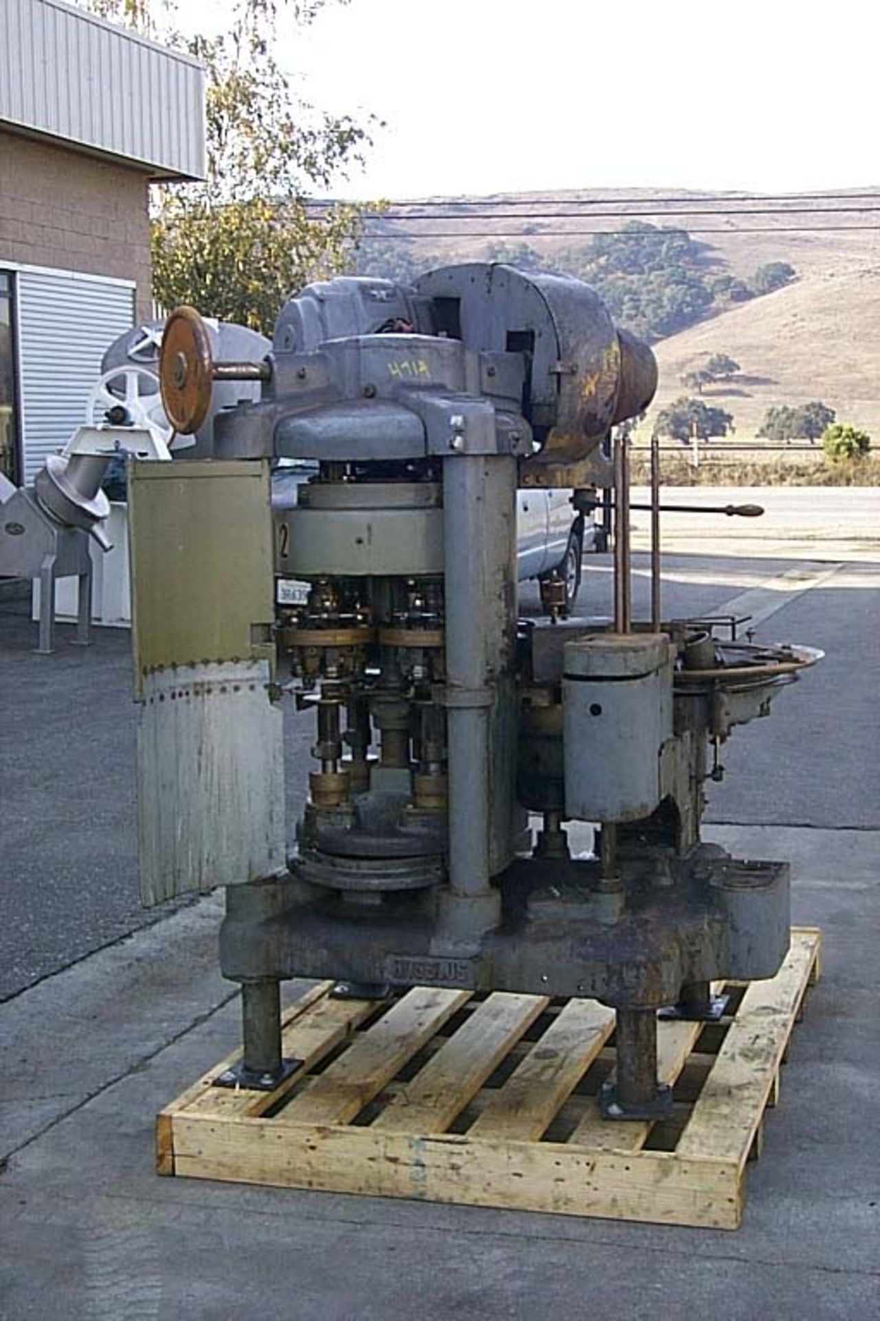 (Located in Morgan Hill, CA) Angelus Seamer, Model 40 PDF-307 Atmo, ATMO, No Marker, 307 Dia. - Image 2 of 4