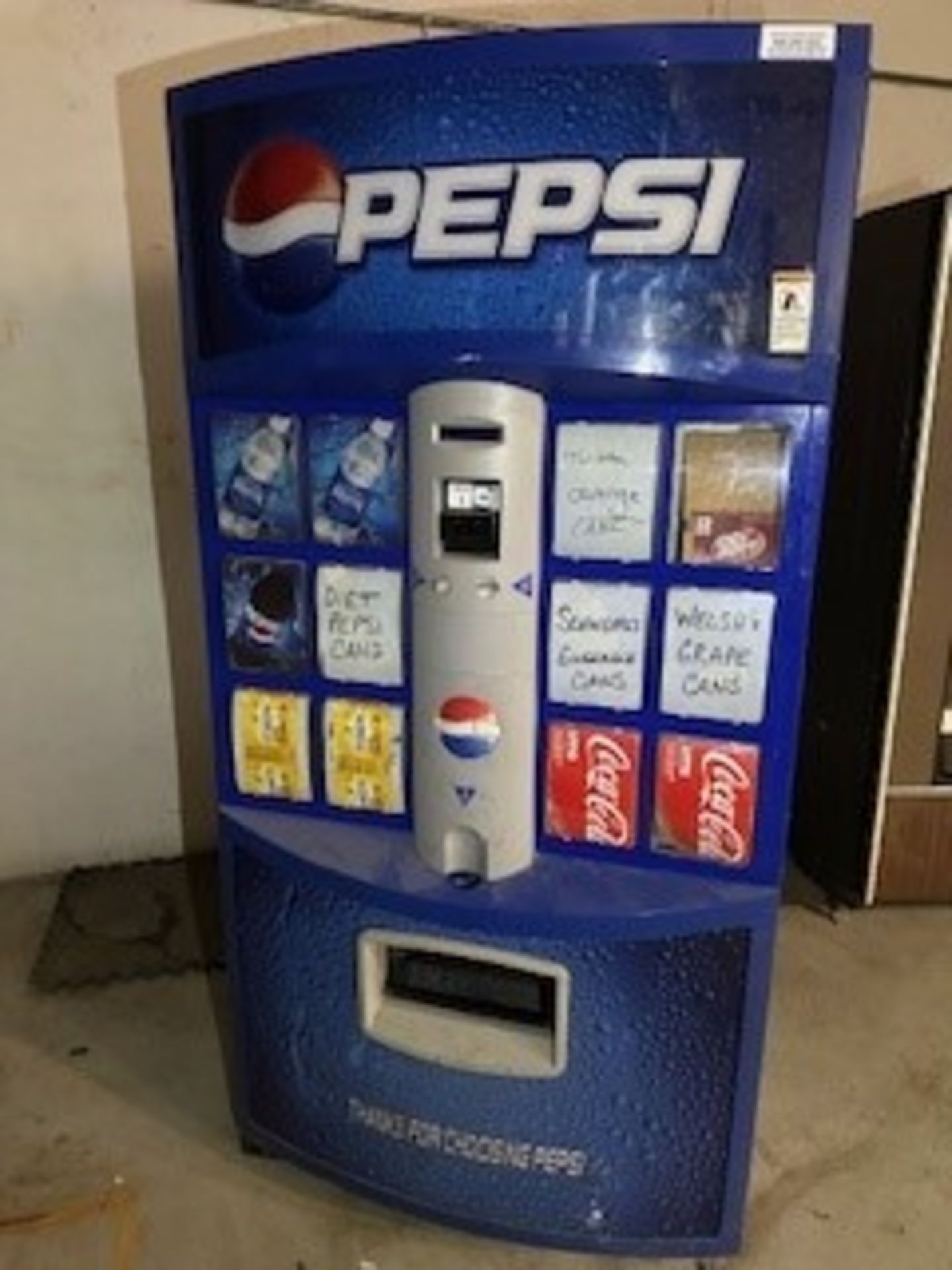 (Located in Farmingdale, NJ) Pepsi Vending Machine, Model# DN501HVV, Serial# 76860923BD