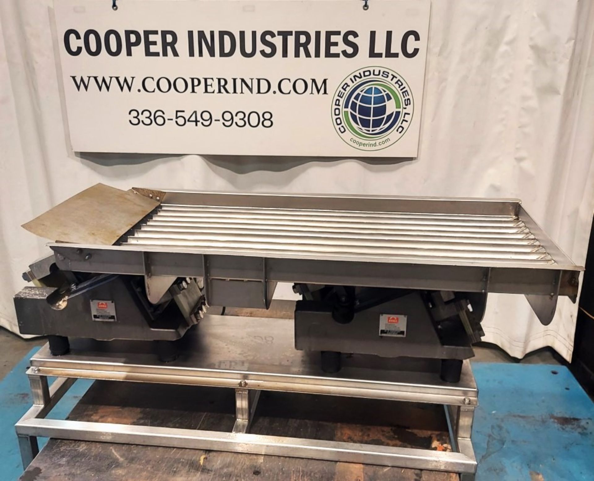 Lot Location: Greensboro NC 22'' WIDE X 48'' LONG ADE ERIEZ STAINLESS VIBRATORY CONVEYOR / SCREENER