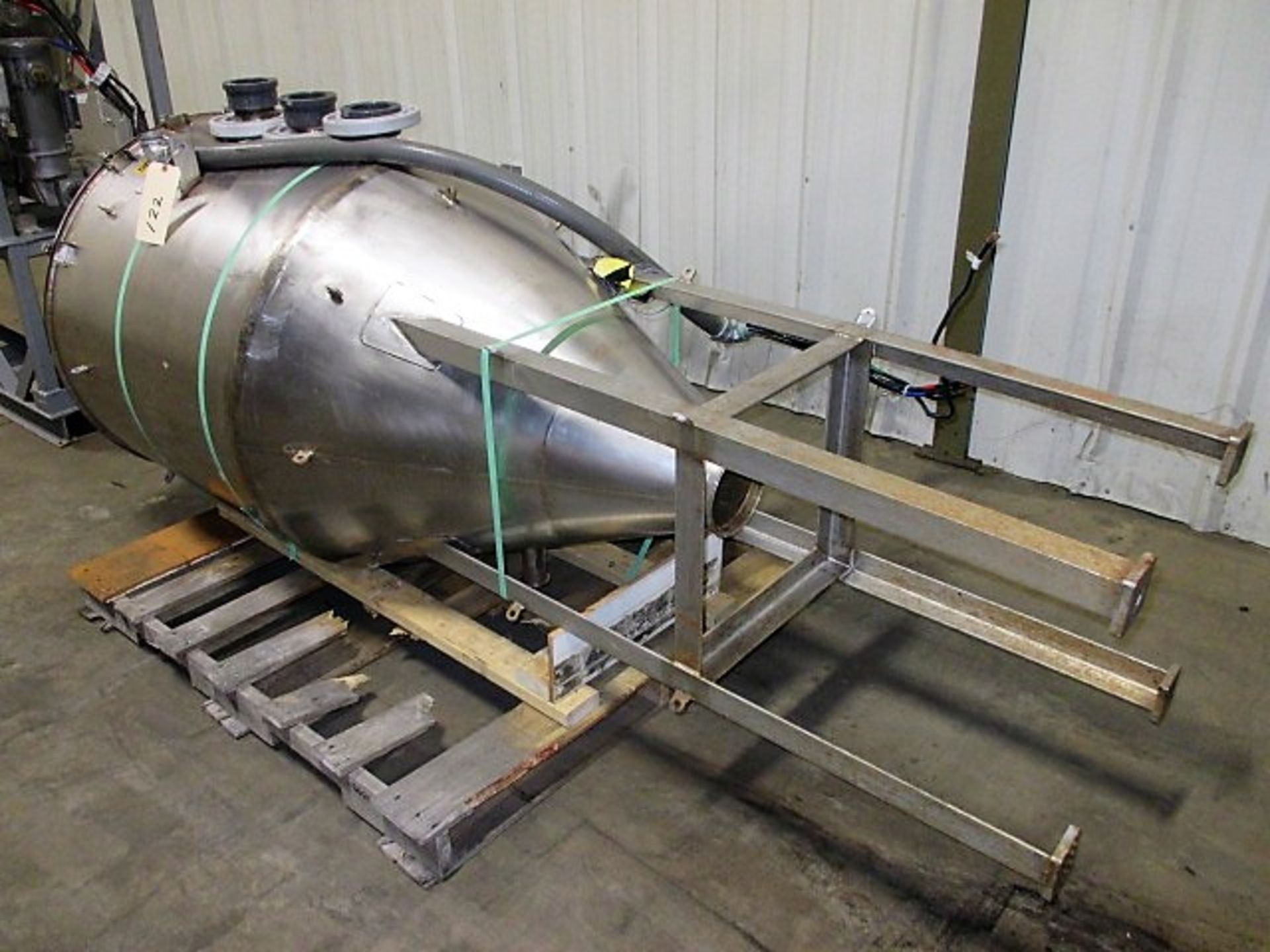 Lot Location: Greensboro NC Used 160 GALLON STAINLESS STEEL SETTLING, DECANT, FILTER FEED TANK - Image 10 of 11
