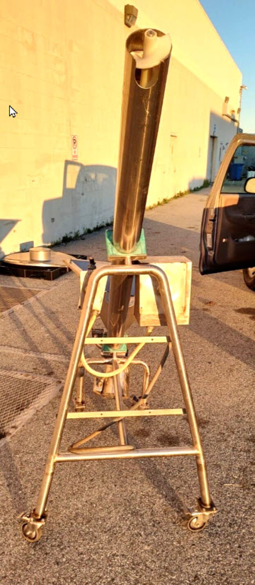 (Located in Hollister CA) Auger Feeder for Powder Filler, Rigging Fee: $100 - Image 2 of 8