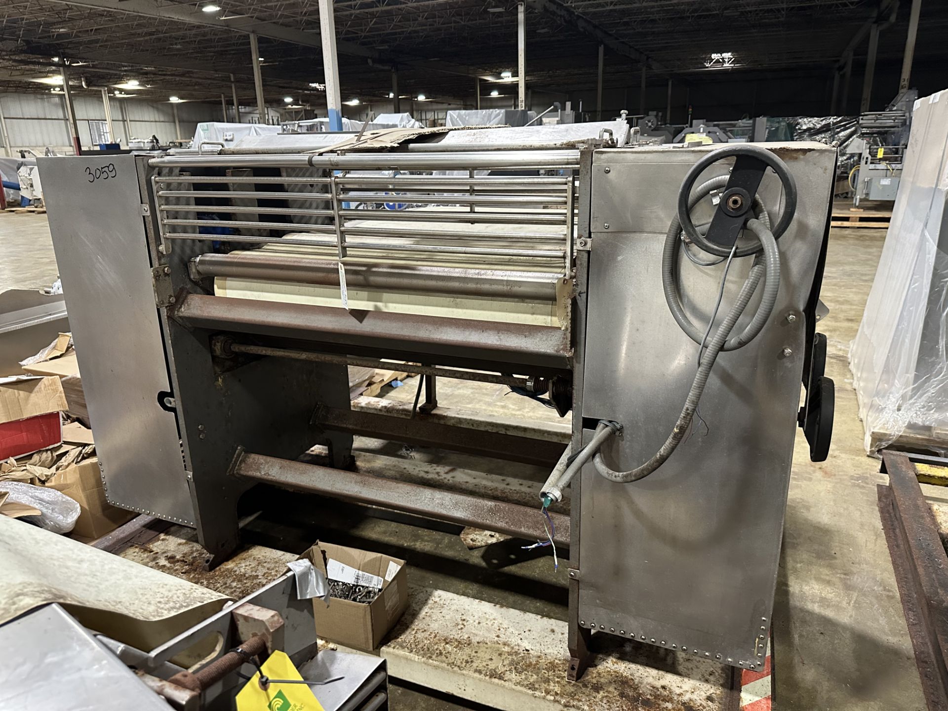 (Located In Springfield, MI) Spooner Vickers Cutting Conveyor - Image 2 of 7