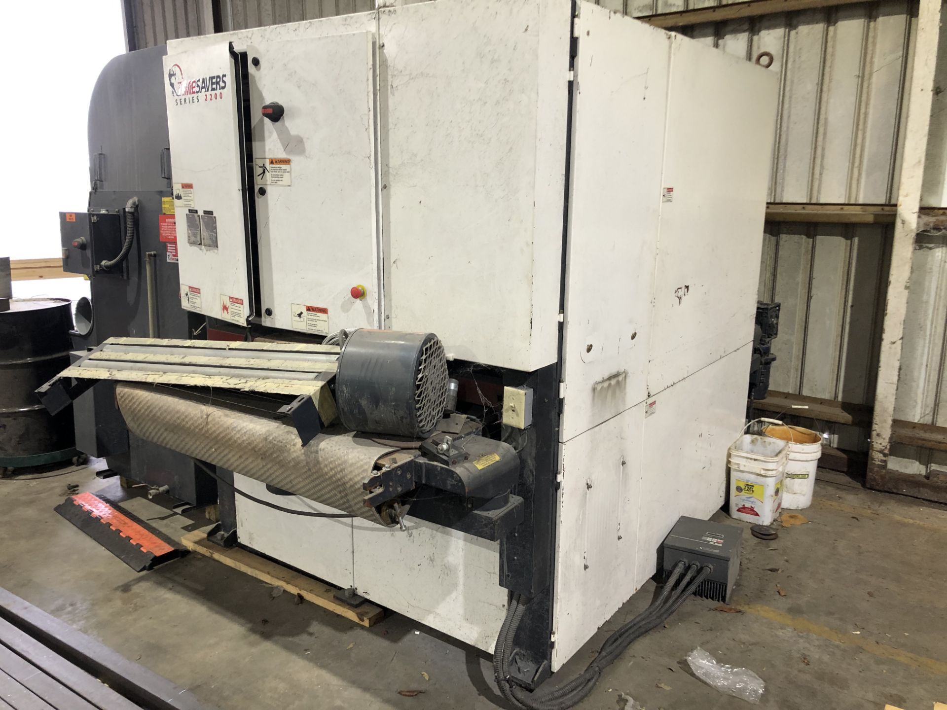(Located in Albany, GA) Timesavers 2200 Series Automatic Sanding Machine, Model# WDC-15, Serial# - Image 8 of 9