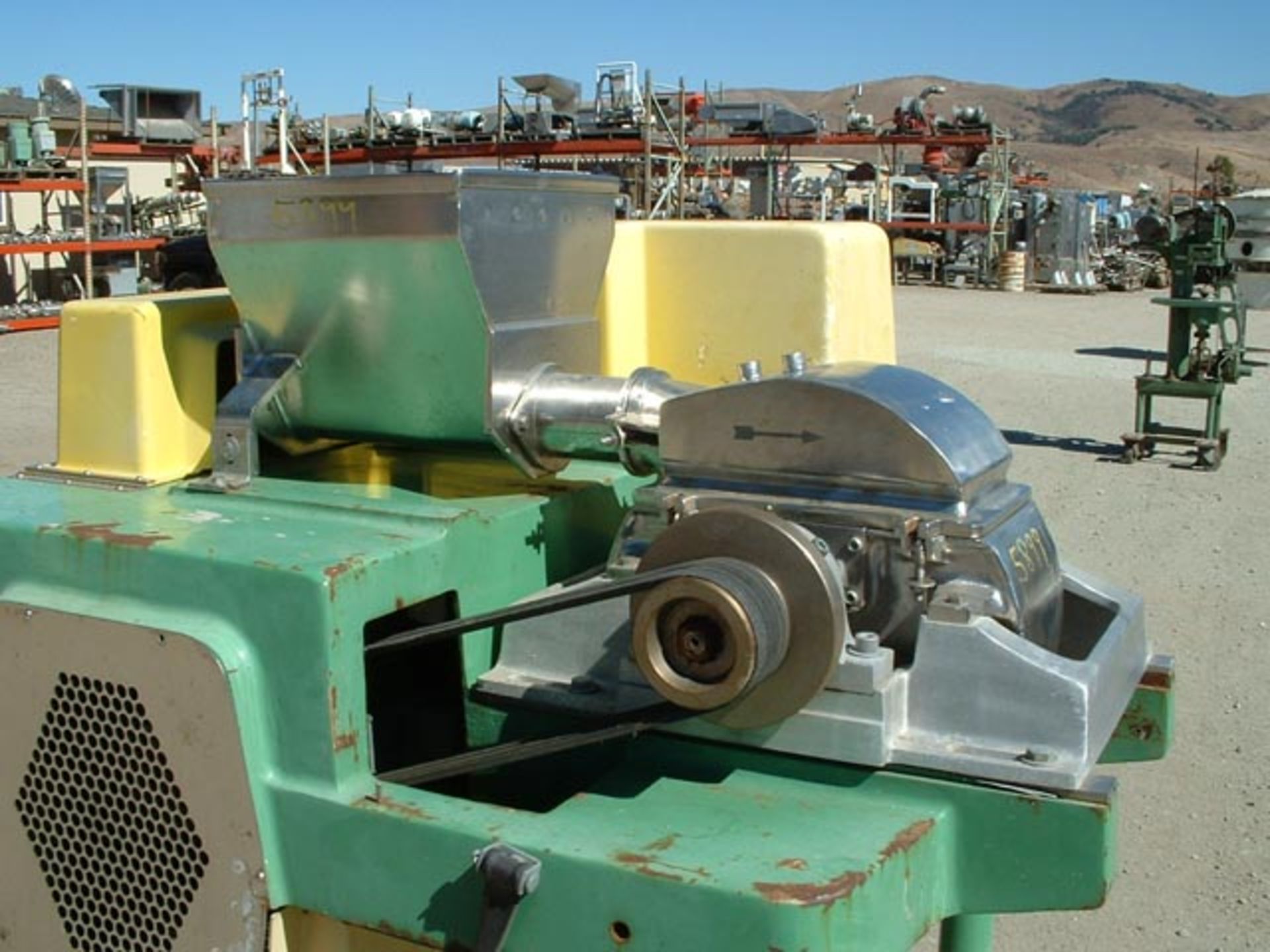 (Located in Morgan Hill, CA) Fitzpatrick Hammer Mill, Model DAS06, SN 9223, Auger Feed, S/S Product