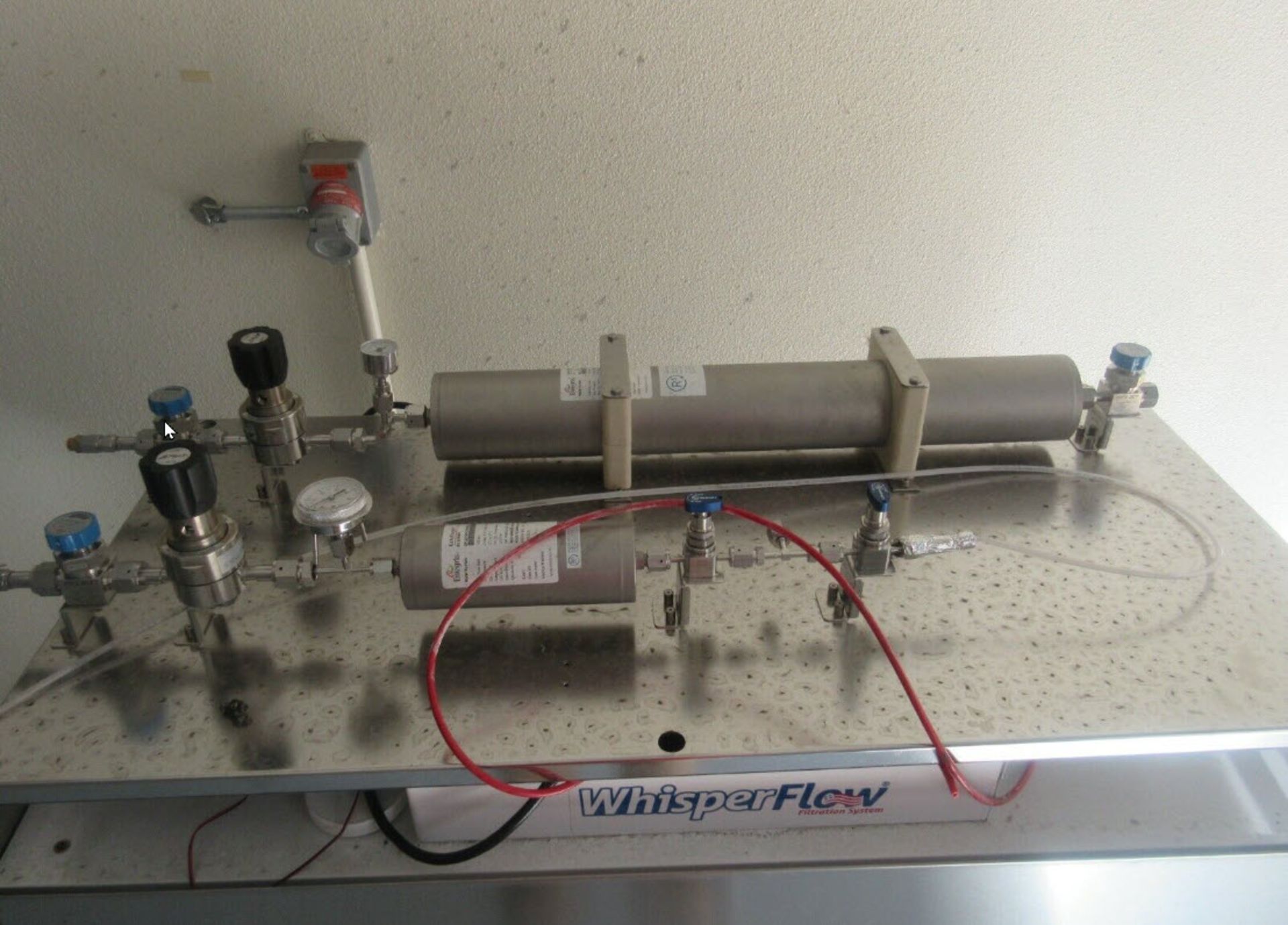 (Located in Hollister, CA) Terra Universal/Whisper Flow1688-91A-48-SD Filtration System - Bild 2 aus 10