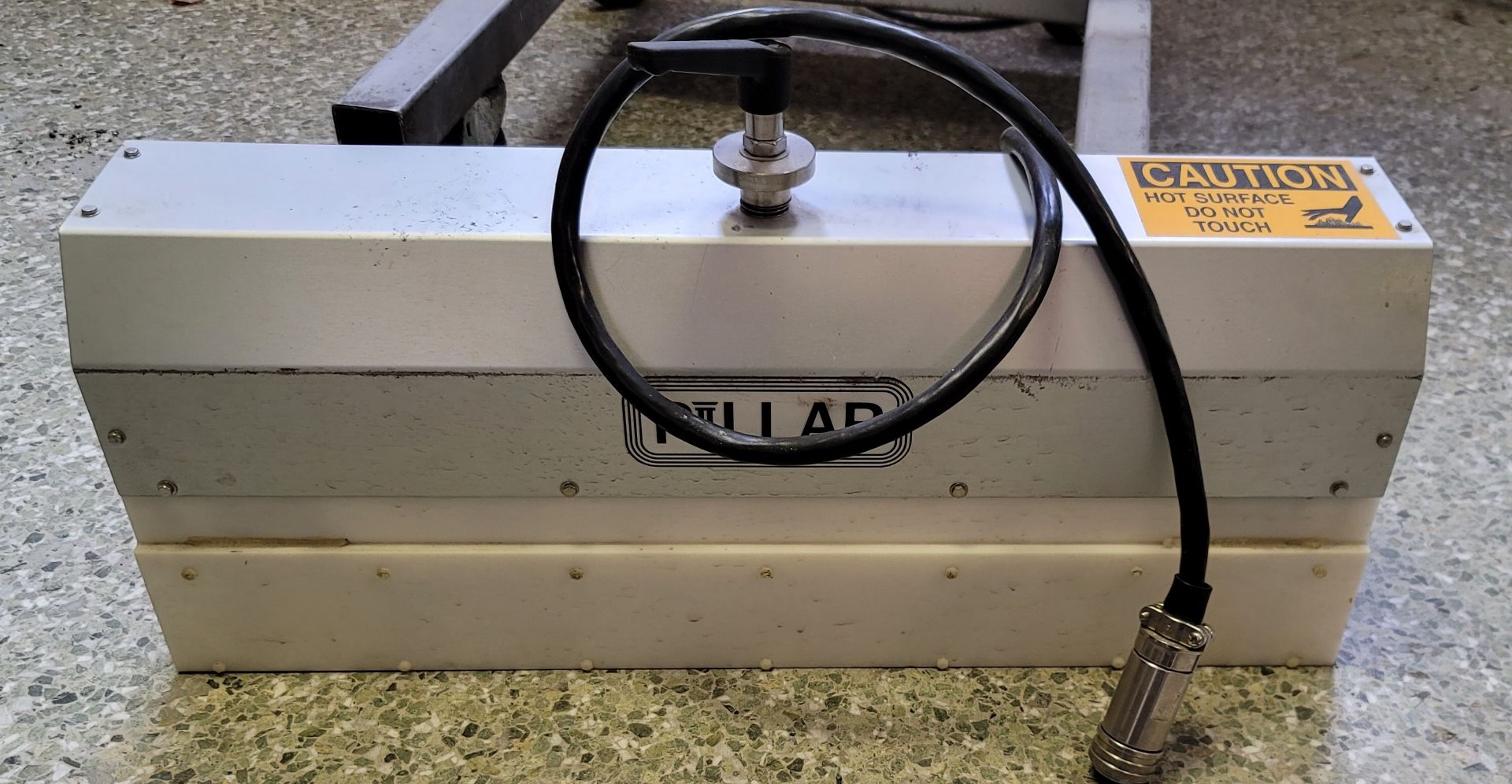 (Located in Belle Glade, FL) PILLAR INDUCTION SEALER HEAD, MODEL: COIL C2CW9A00, SERIAL: 62400-1