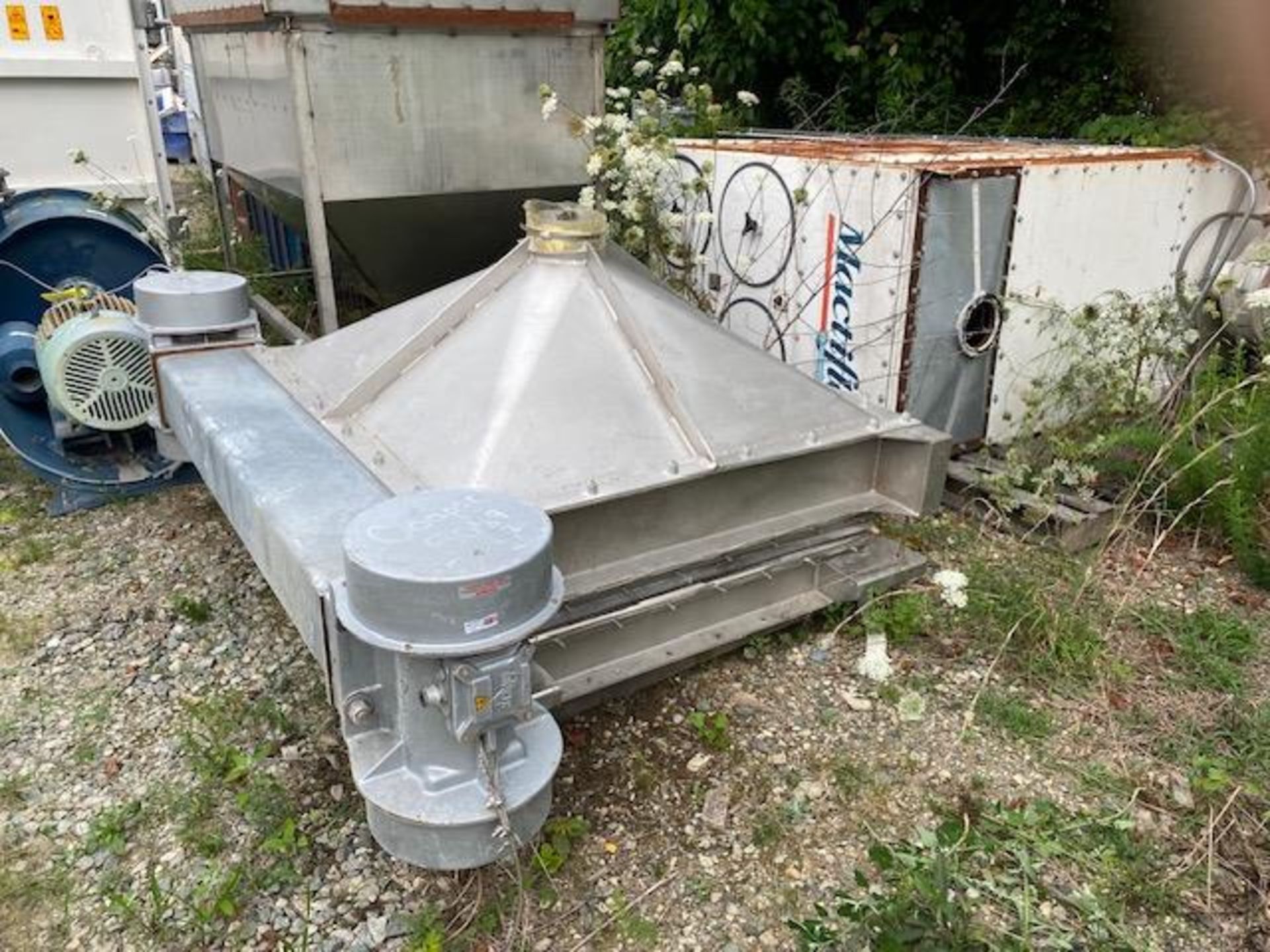 Lot Location: Greensboro NC CARRIER COMINCO BULK FLOW MOVING BED HEAT EXCHANGER. - Image 10 of 10