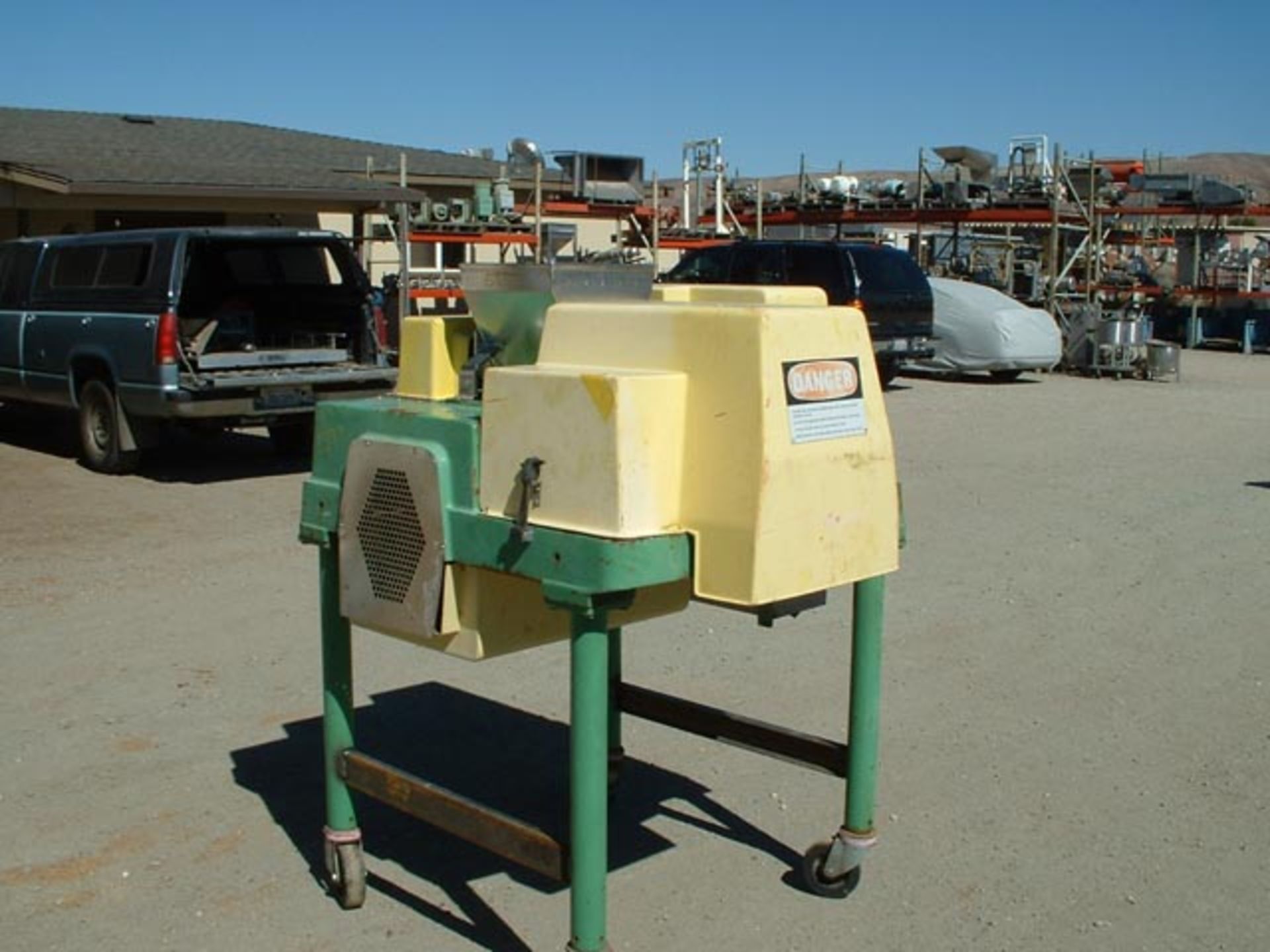(Located in Morgan Hill, CA) Fitzpatrick Hammer Mill, Model DAS06, SN 9223, Auger Feed, S/S Product - Bild 5 aus 6