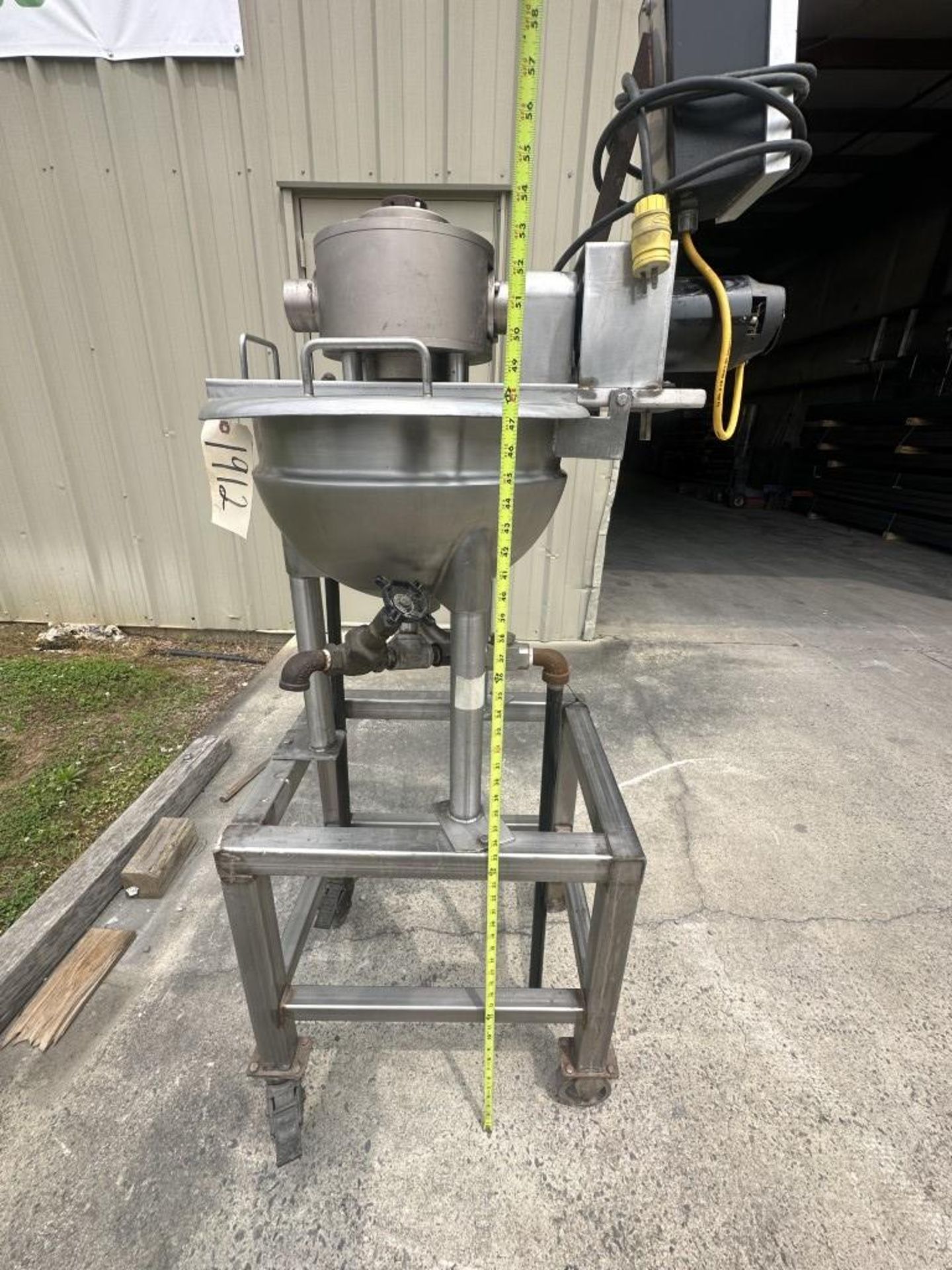 Lot Location: Greensboro NC 0.25 HP JACKETED MIXING STAINLESS TANK, 17'' DIAMETER x 10'' HIGH - Image 6 of 6